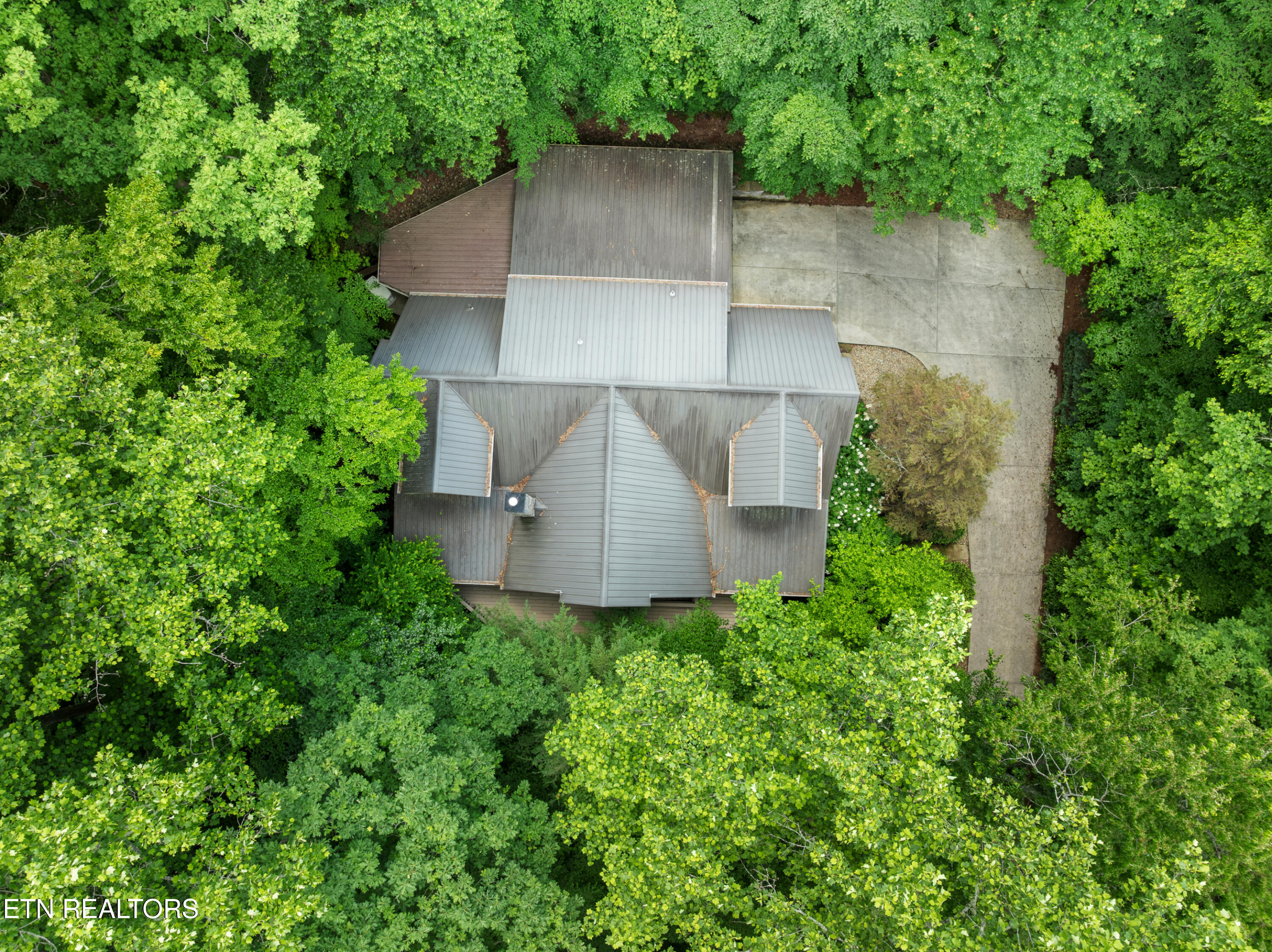724 Tanasi Trail Townsend TN 37882