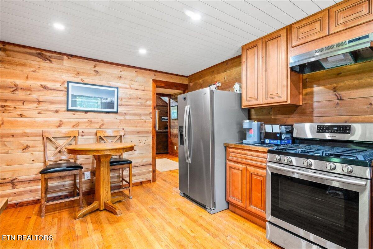 696 Young Road Lafollette TN 37766