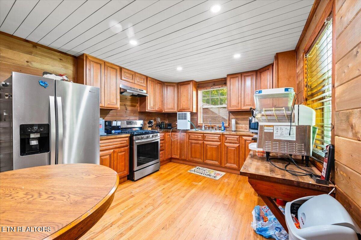 696 Young Road Lafollette TN 37766
