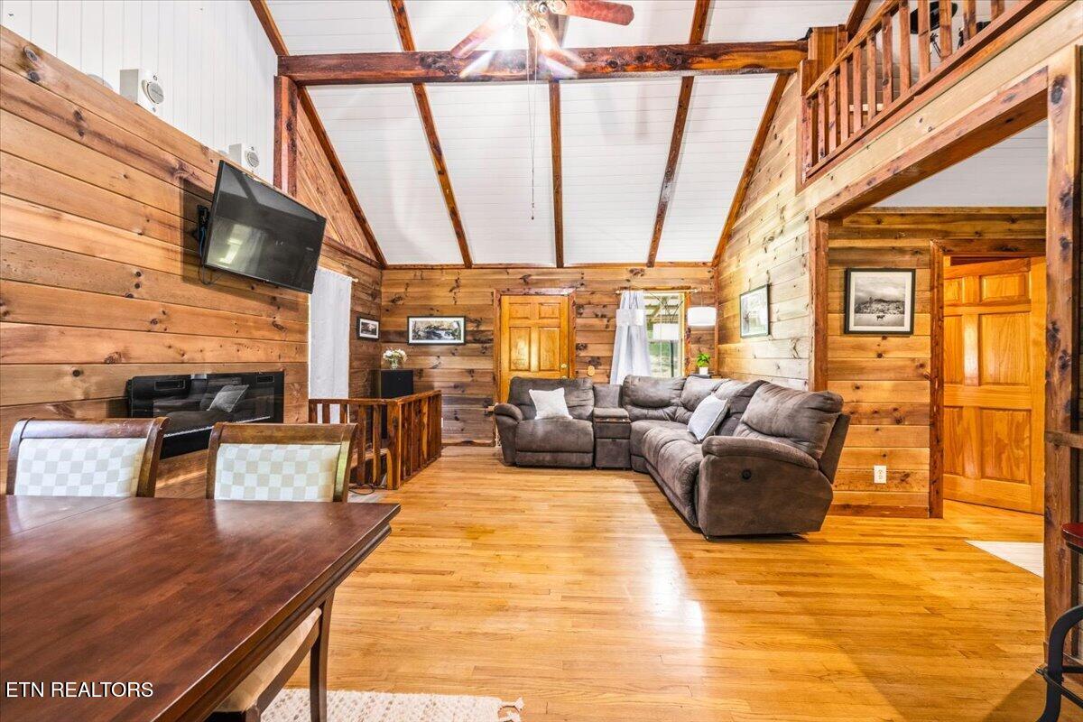 696 Young Road Lafollette TN 37766
