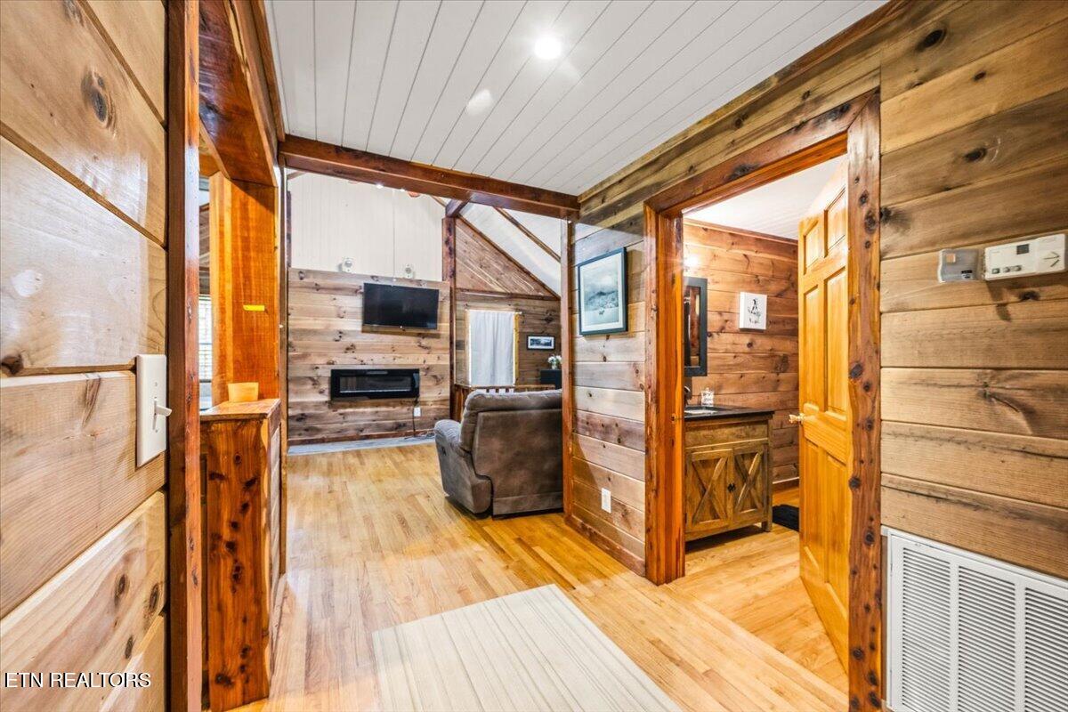 696 Young Road Lafollette TN 37766