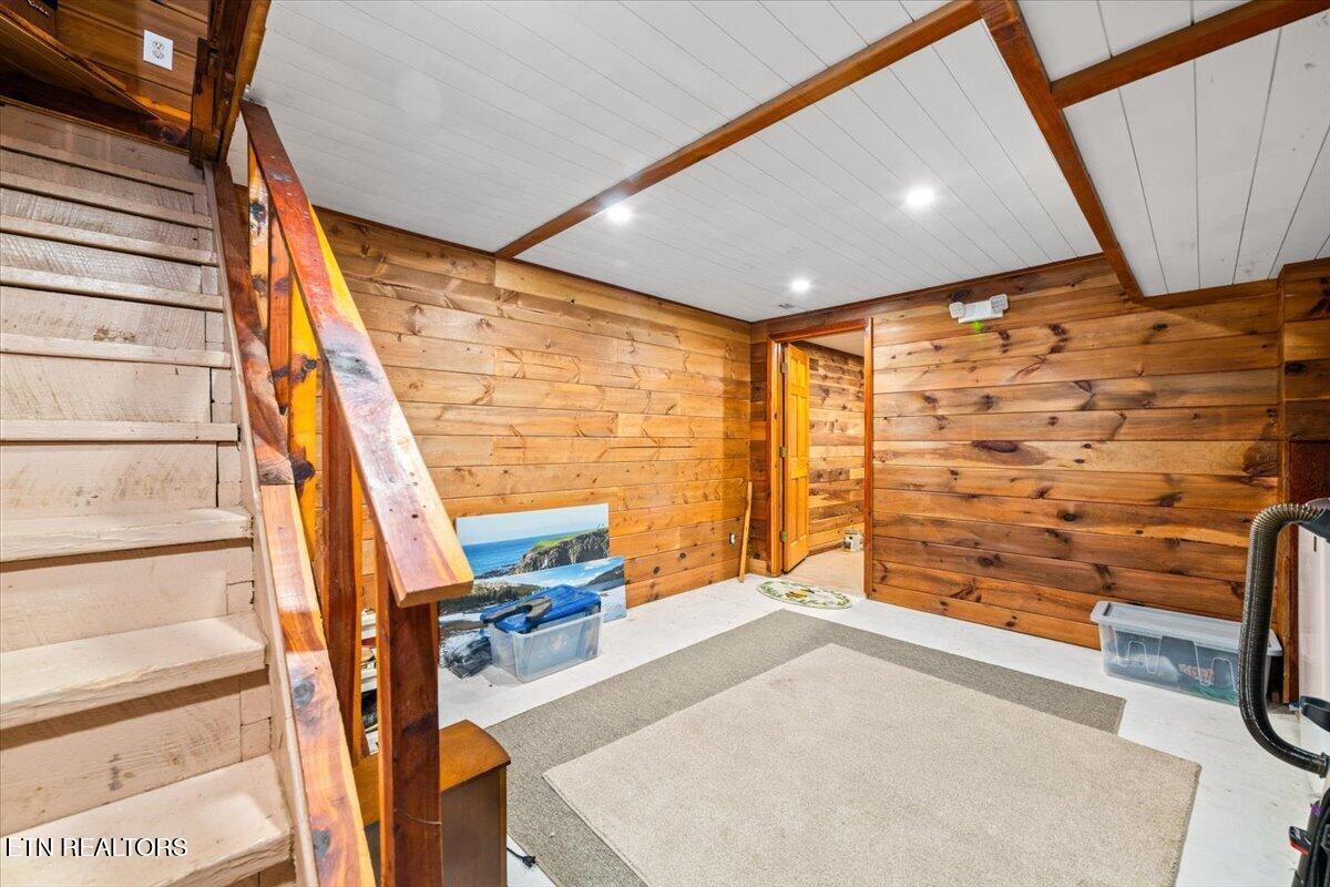 696 Young Road Lafollette TN 37766