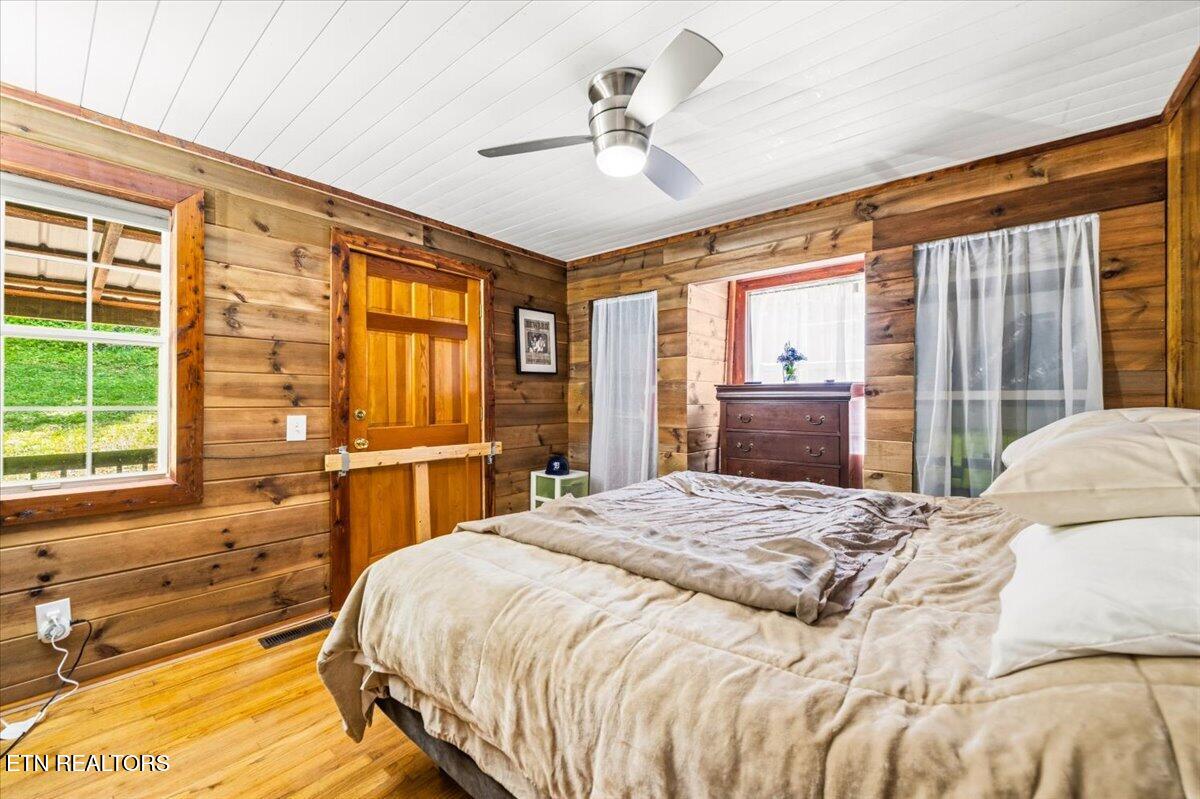 696 Young Road Lafollette TN 37766