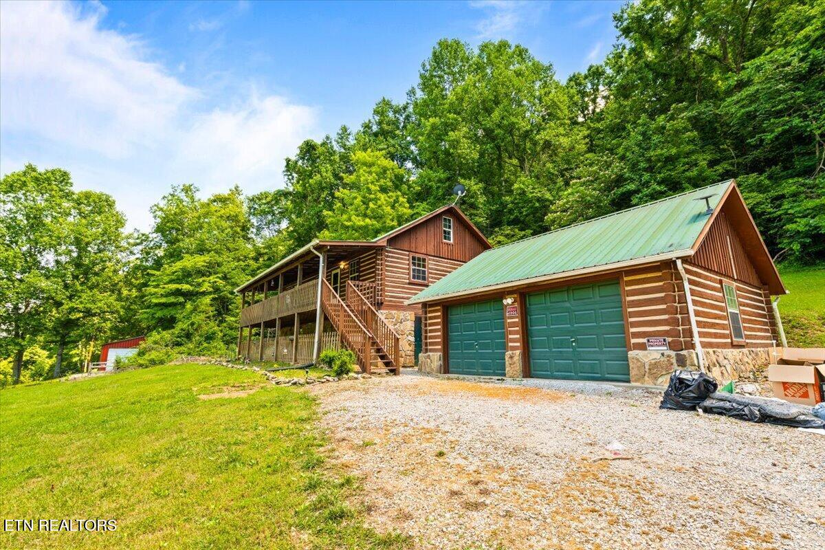696 Young Road Lafollette TN 37766