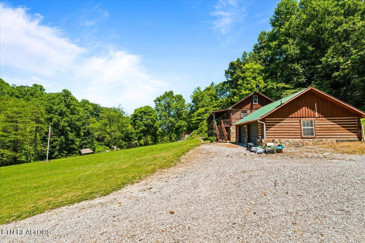 696 Young Road Lafollette TN 37766