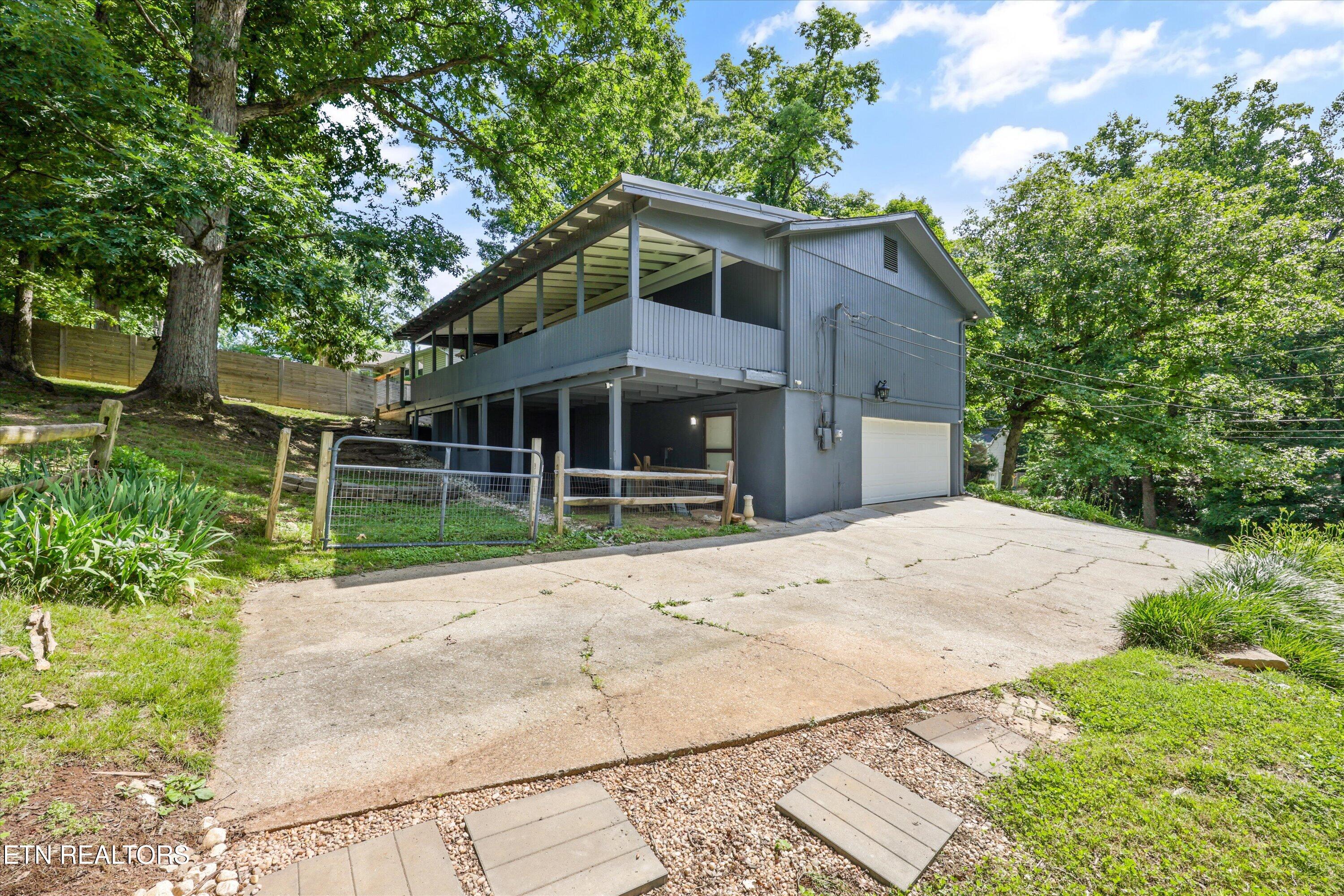 1117 Rain Tree Road Knoxville TN 37923