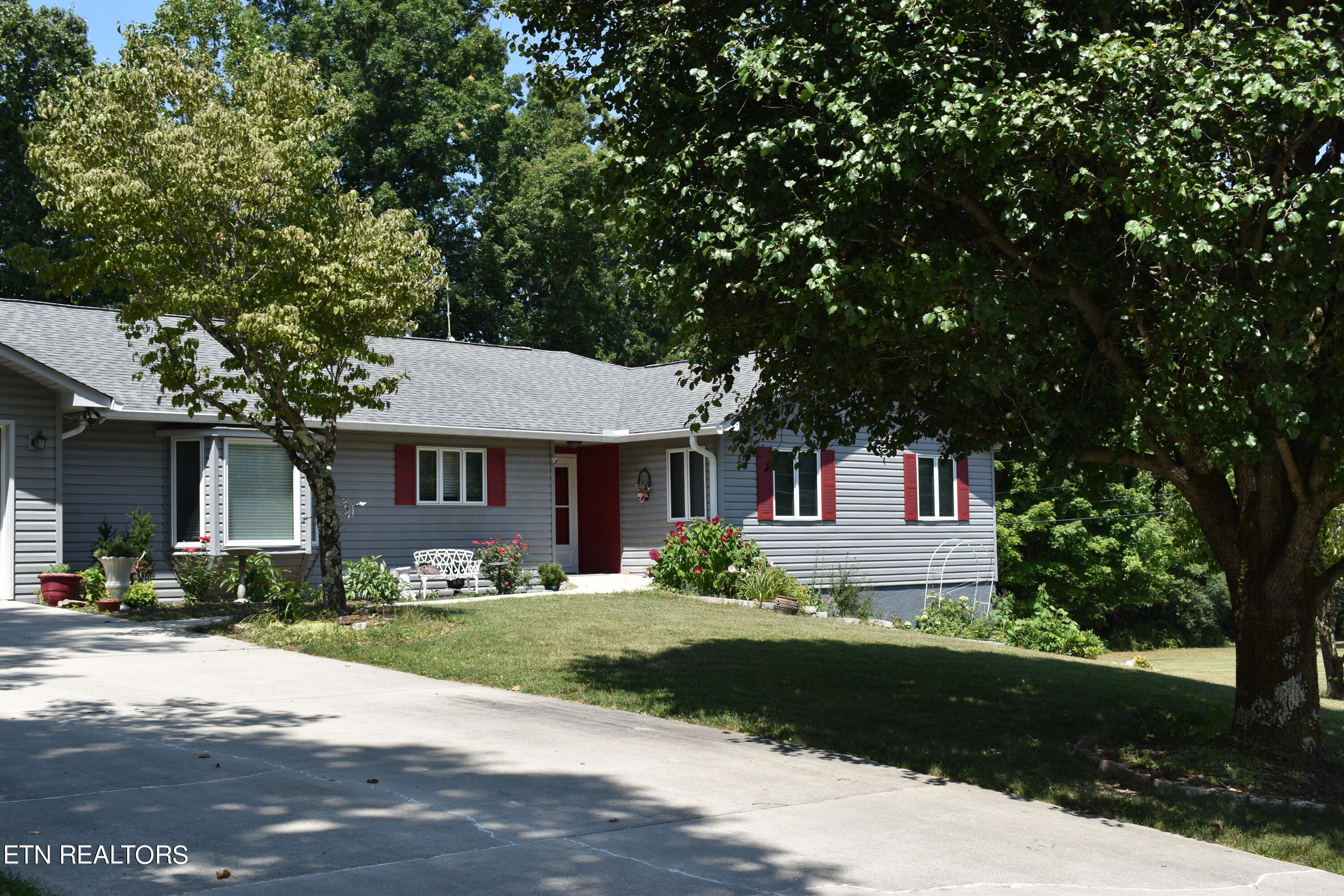 530 Meadows Road Sparta TN 38583