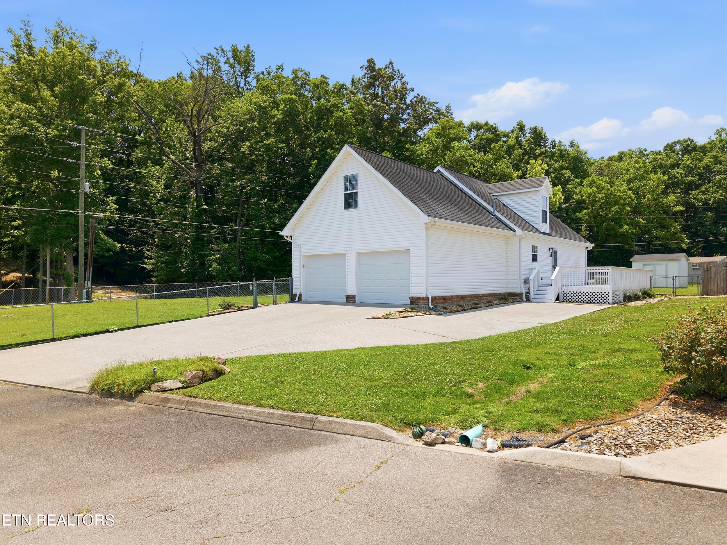 105 Aspen Lane Oliver Springs TN 37840