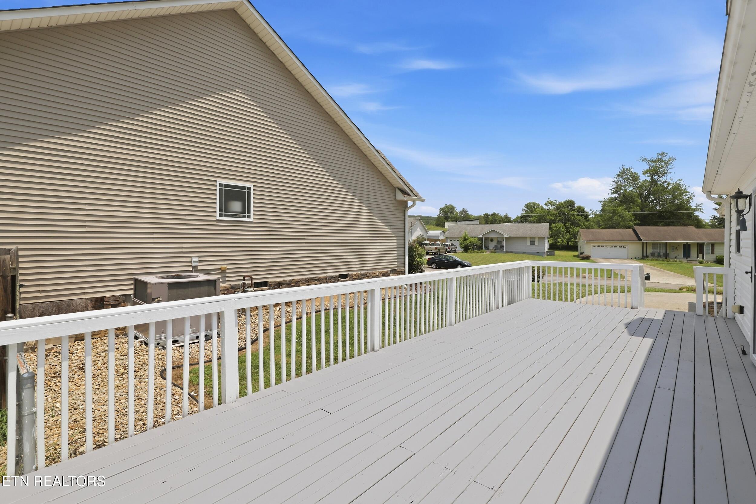 105 Aspen Lane Oliver Springs TN 37840