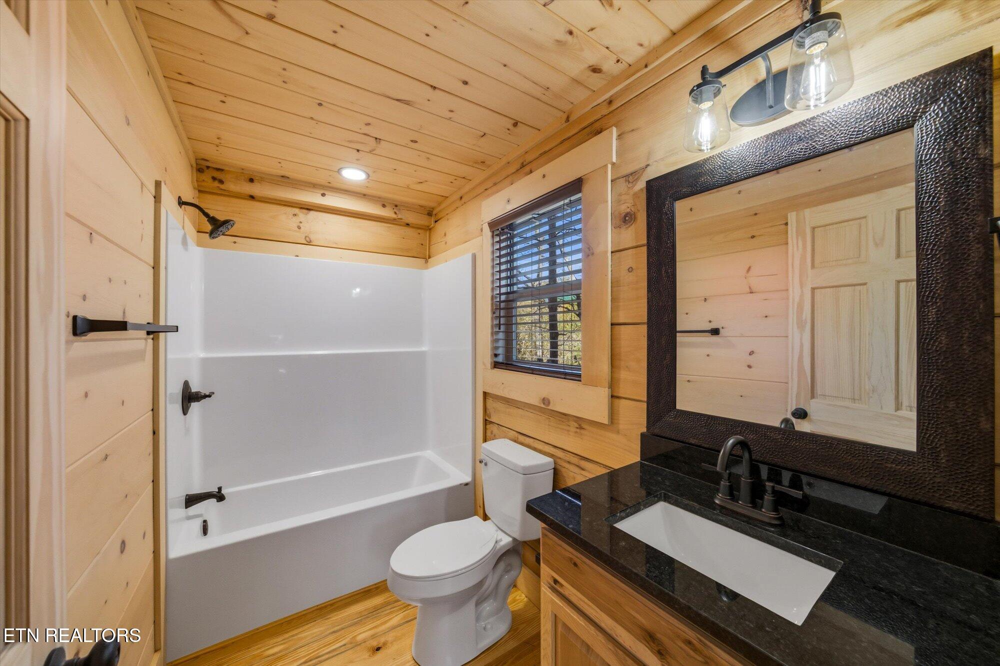 586 Chickasaw Gap Way Pigeon Forge TN 37863