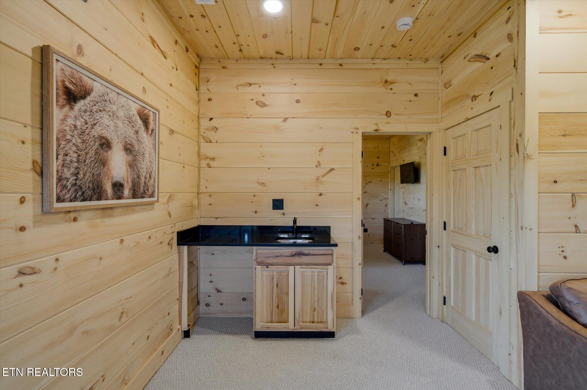586 Chickasaw Gap Way Pigeon Forge TN 37863