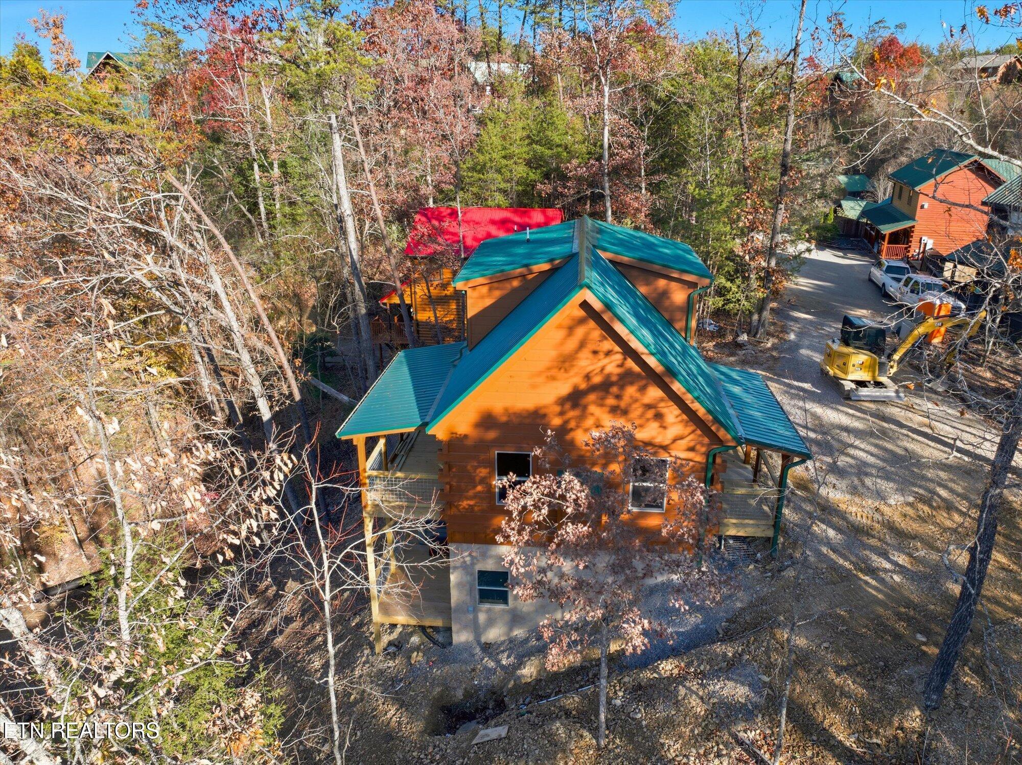 586 Chickasaw Gap Way Pigeon Forge TN 37863