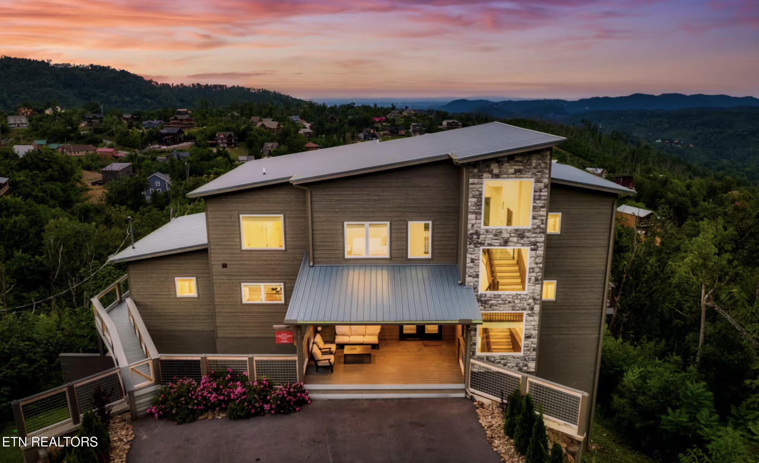720 Short Ridge Court Gatlinburg TN 37738