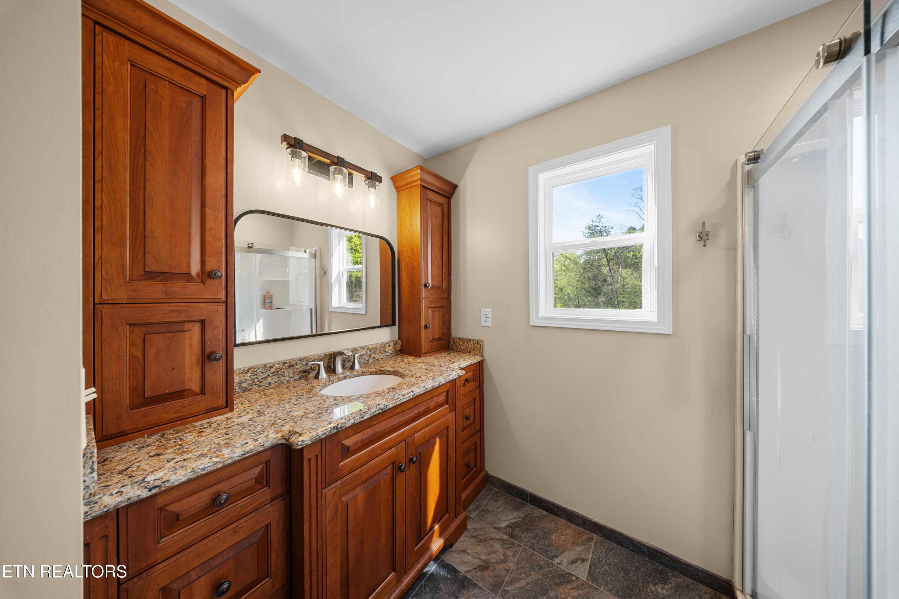260 Shepard Lane Thorn Hill TN 37881
