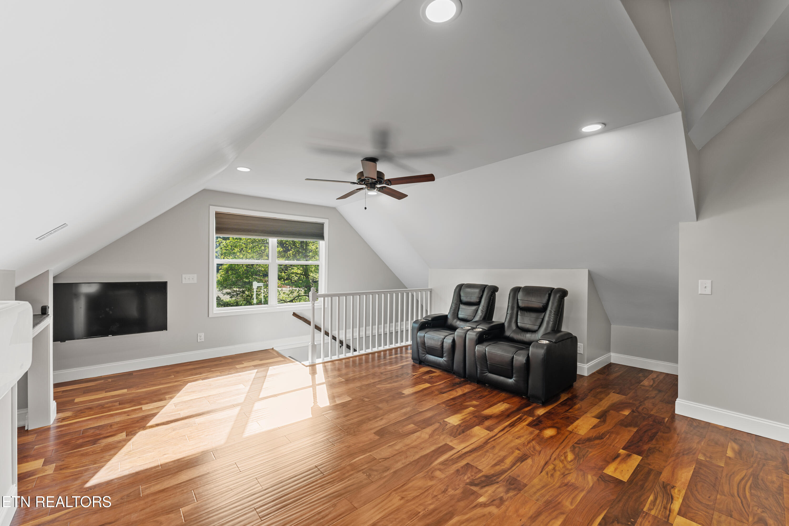 260 Shepard Lane Thorn Hill TN 37881
