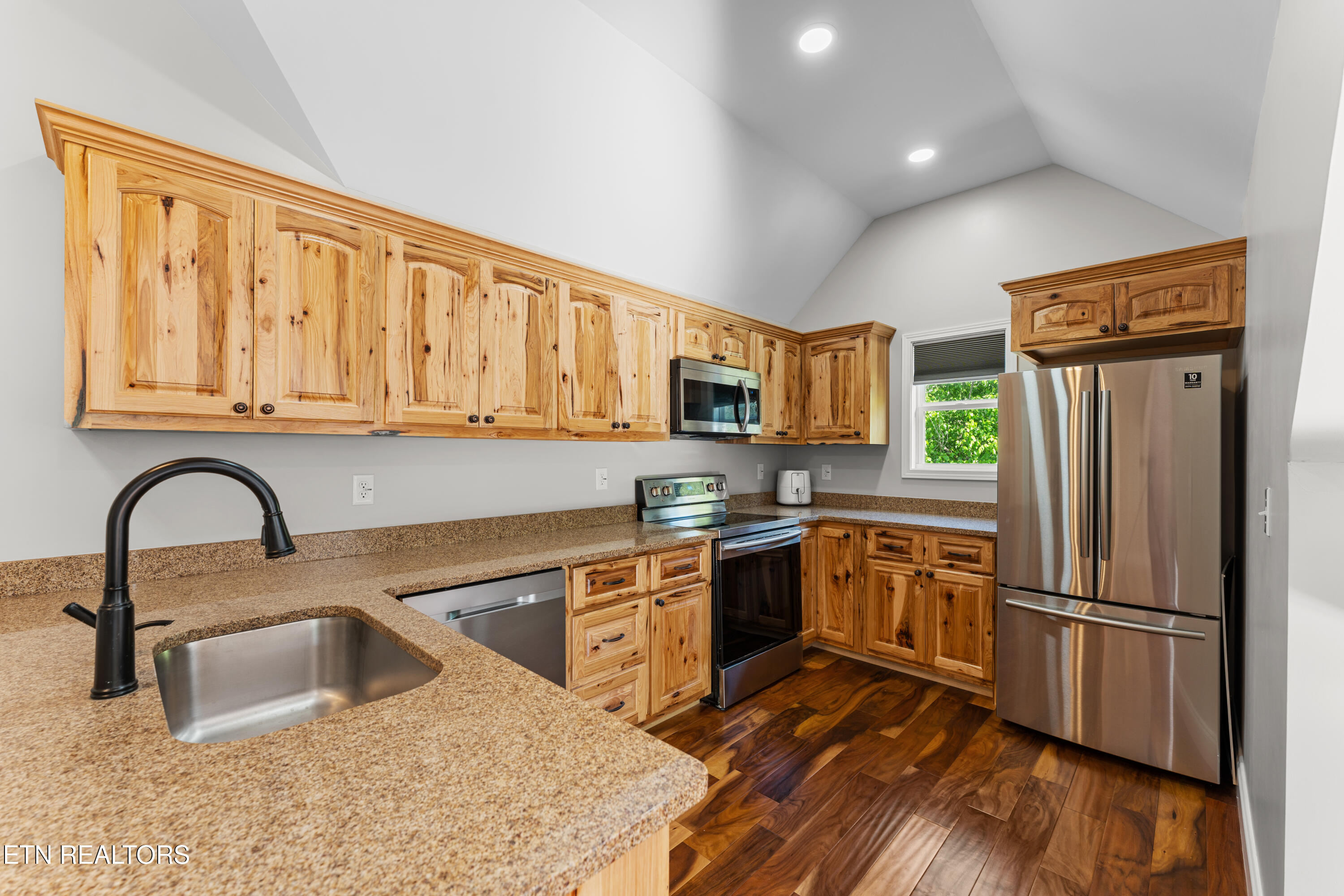 260 Shepard Lane Thorn Hill TN 37881