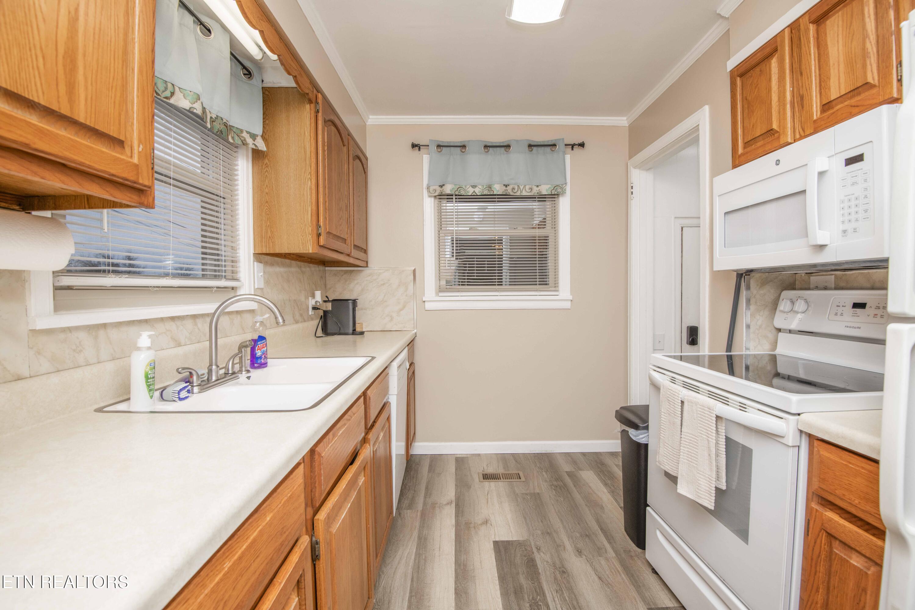 209 N Laurel Circle Knoxville TN 37912