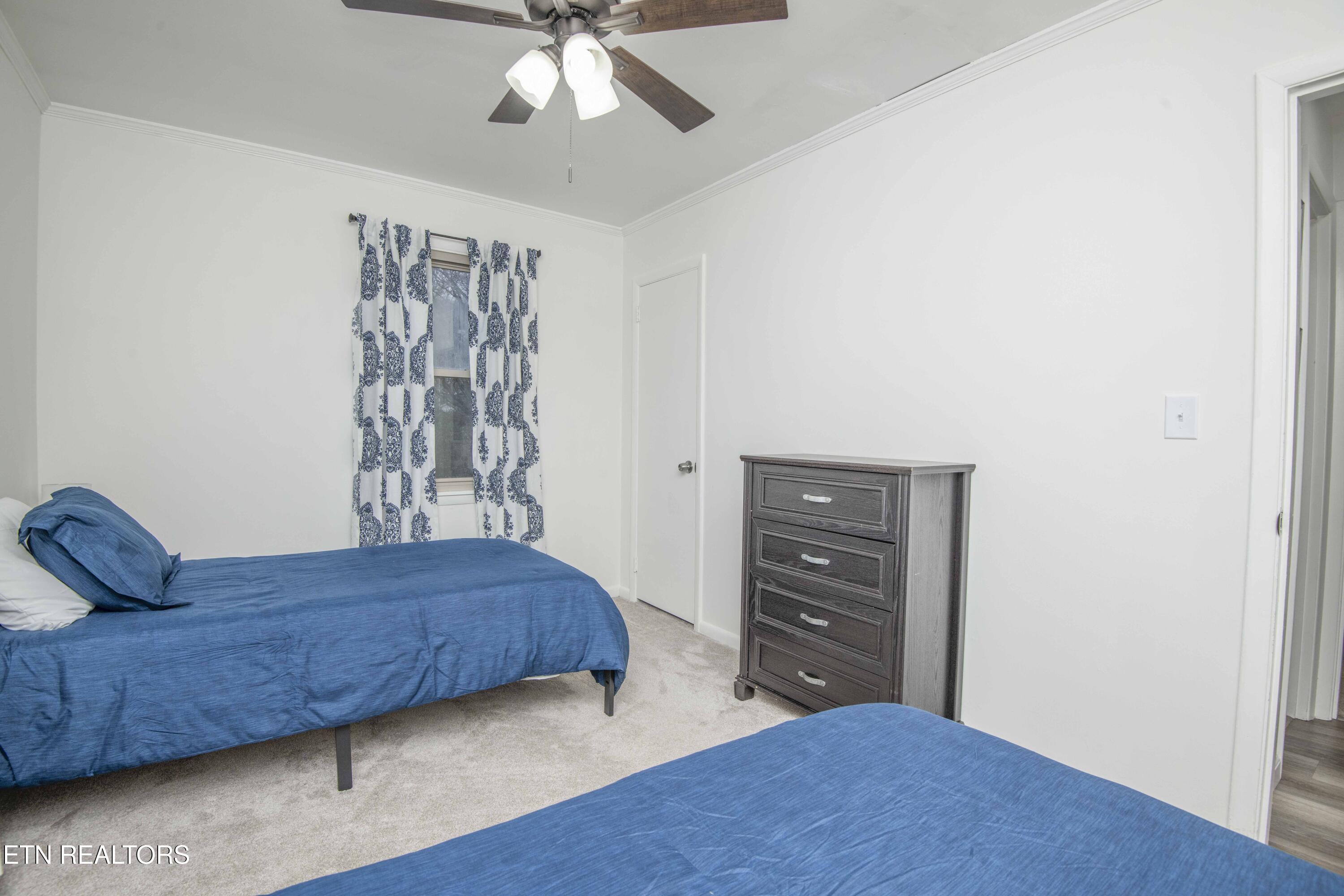 209 N Laurel Circle Knoxville TN 37912