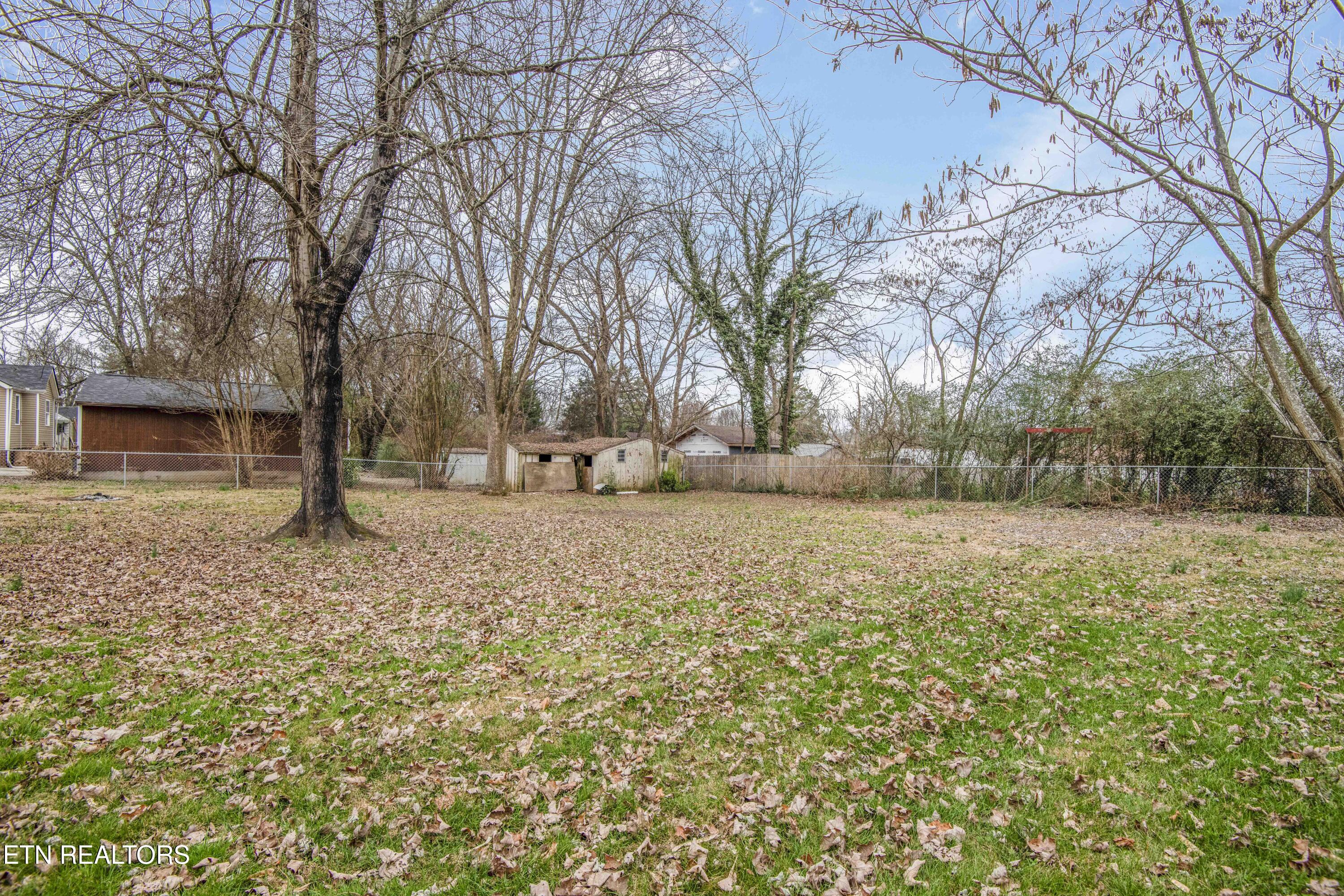 209 N Laurel Circle Knoxville TN 37912