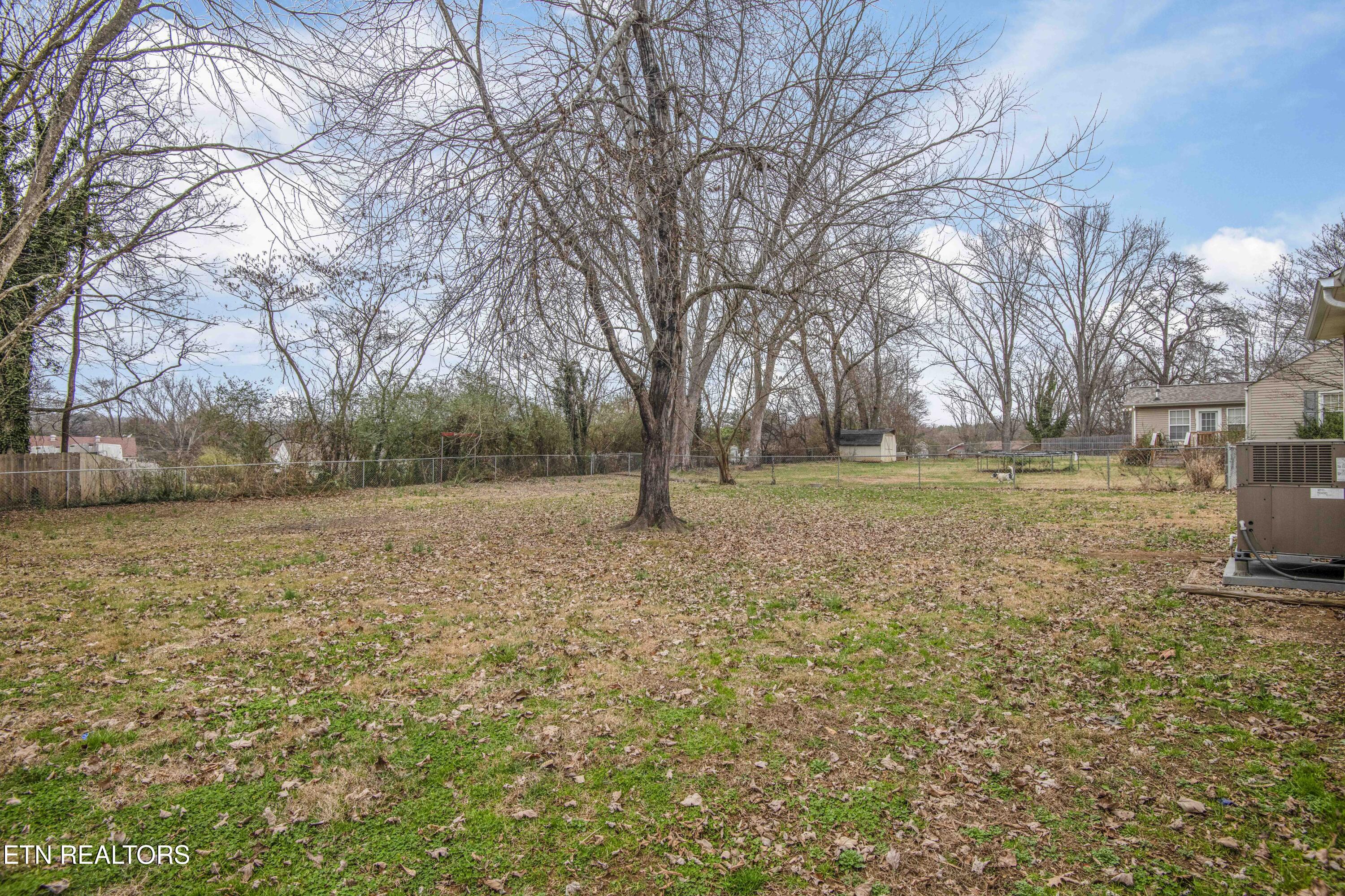 209 N Laurel Circle Knoxville TN 37912