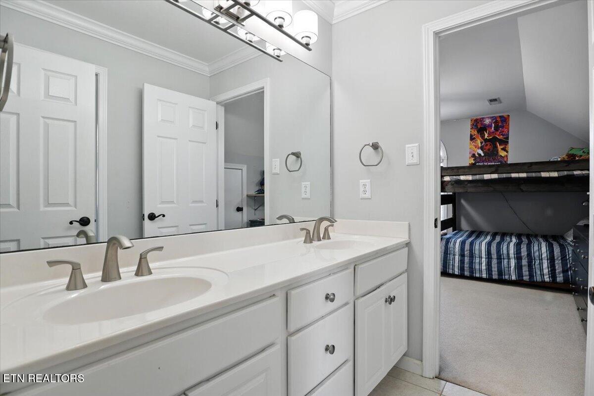 1712 Burnside Drive Maryville TN 37801