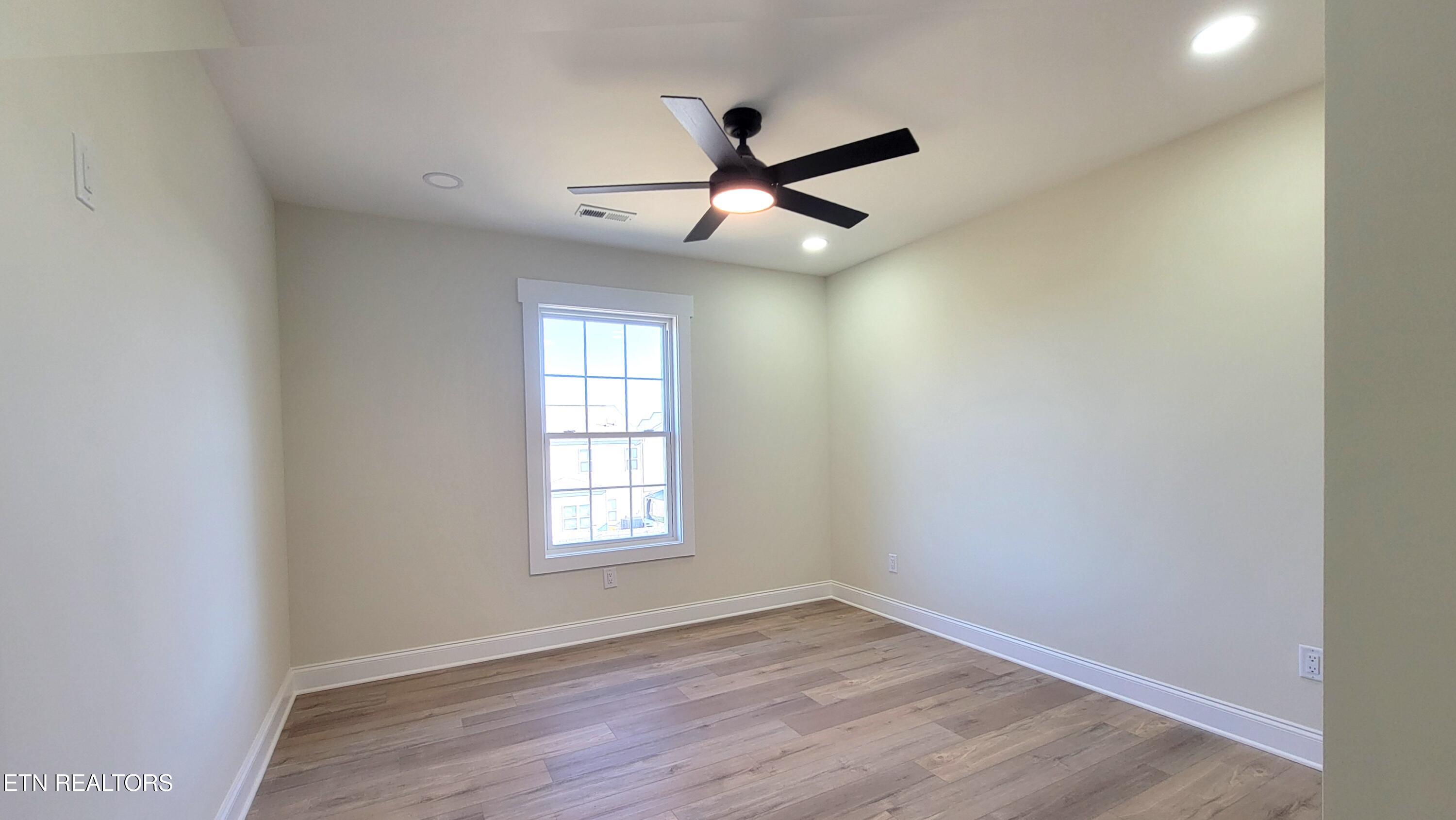293 Sugar Maple Trail Lenoir City TN 37771