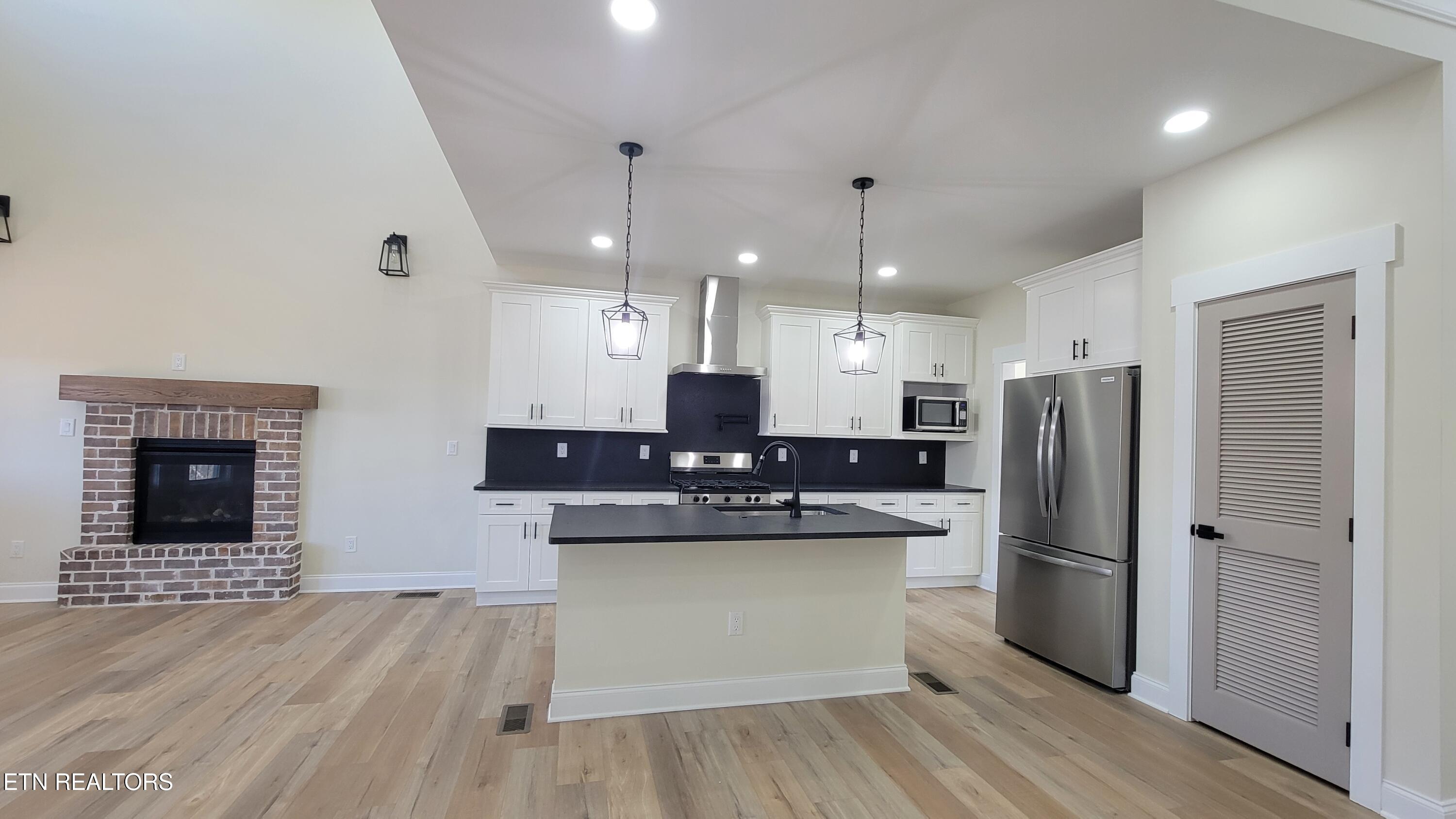 293 Sugar Maple Trail Lenoir City TN 37771