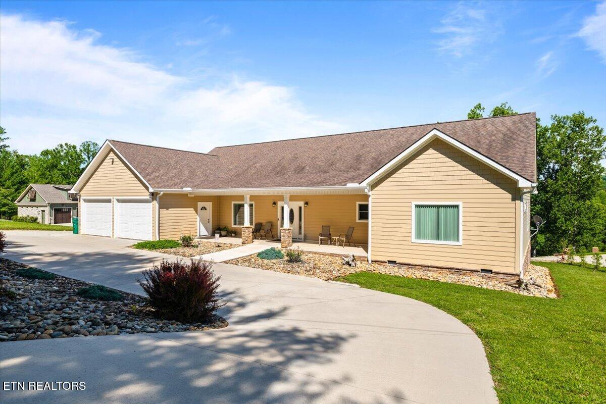 1380 E Norris Point Road Lafollette TN 37766