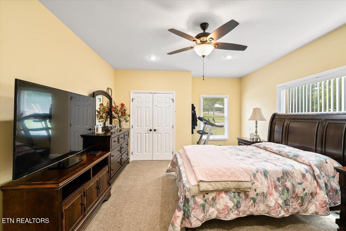 1380 E Norris Point Road Lafollette TN 37766