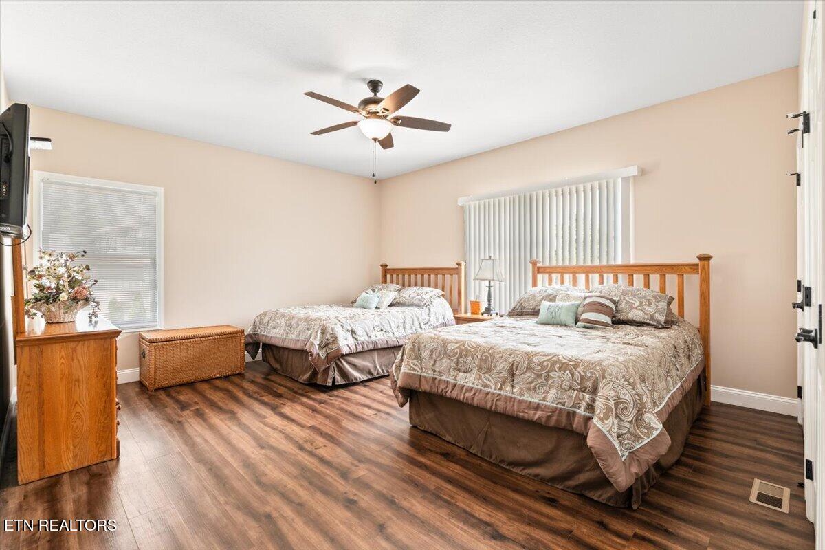 1380 E Norris Point Road Lafollette TN 37766