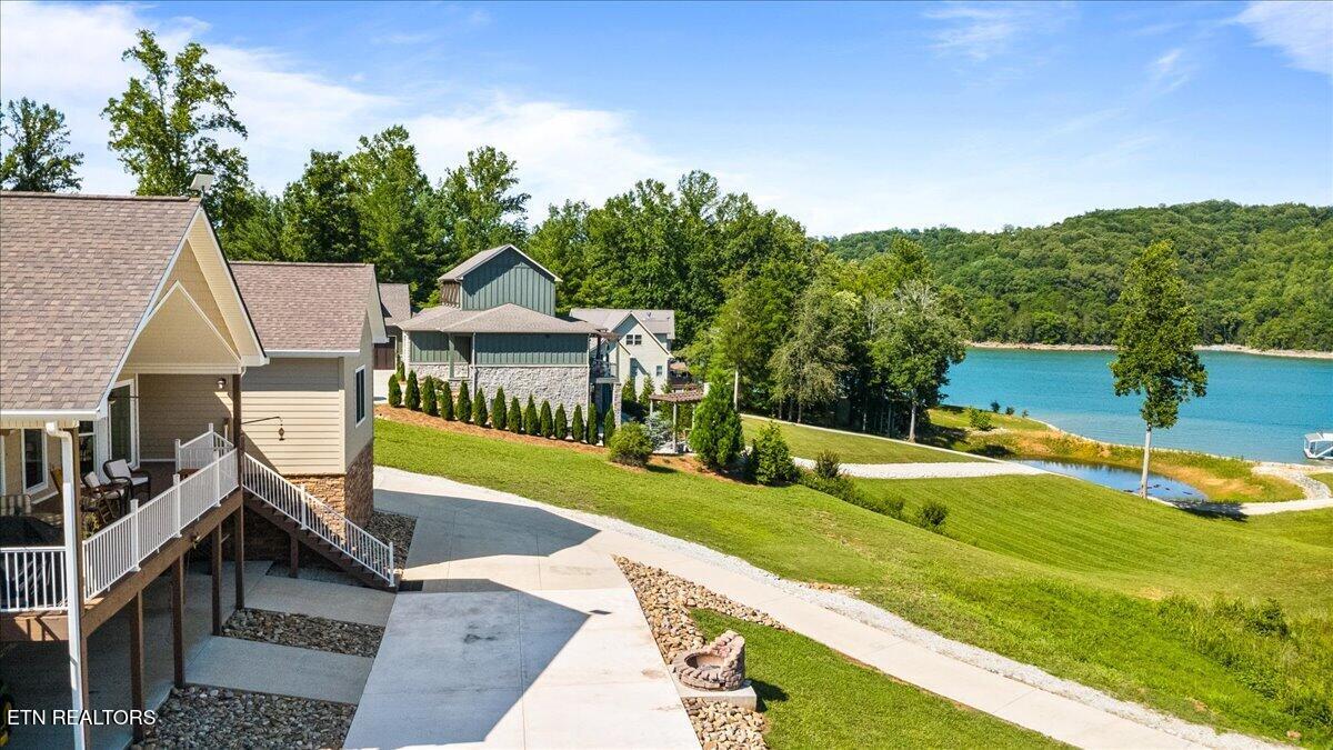 1380 E Norris Point Road Lafollette TN 37766