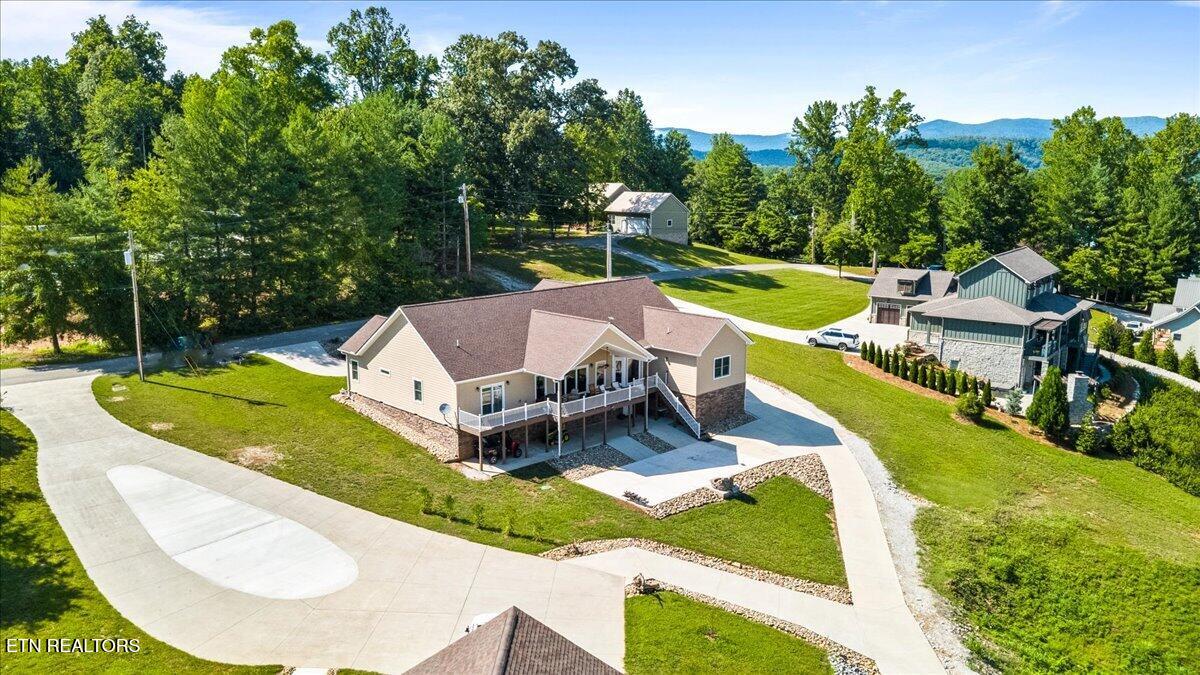 1380 E Norris Point Road Lafollette TN 37766