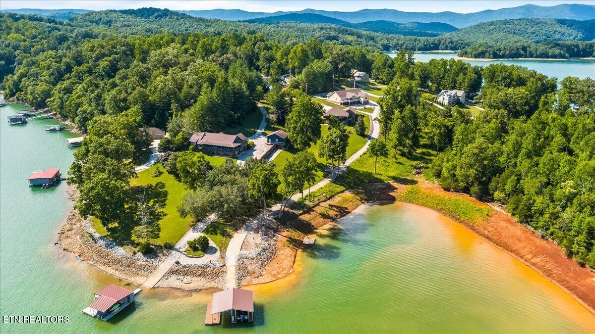 1380 E Norris Point Road Lafollette TN 37766