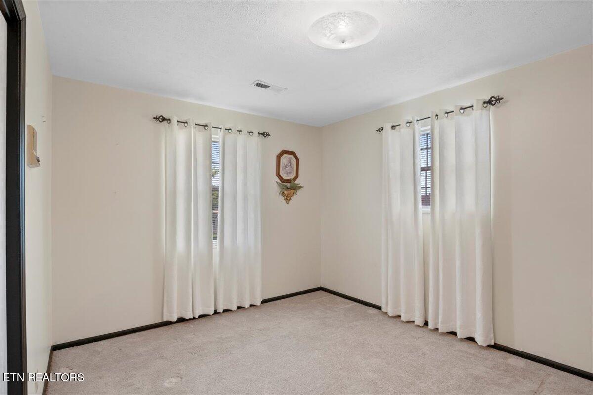 116 Oak Street Jacksboro TN 37757