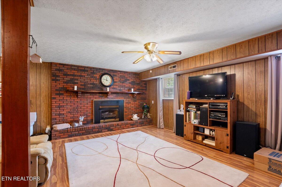 116 Oak Street Jacksboro TN 37757