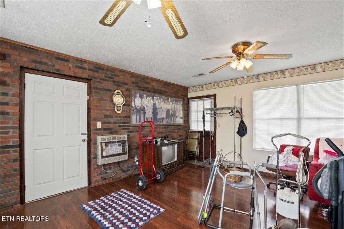 116 Oak Street Jacksboro TN 37757