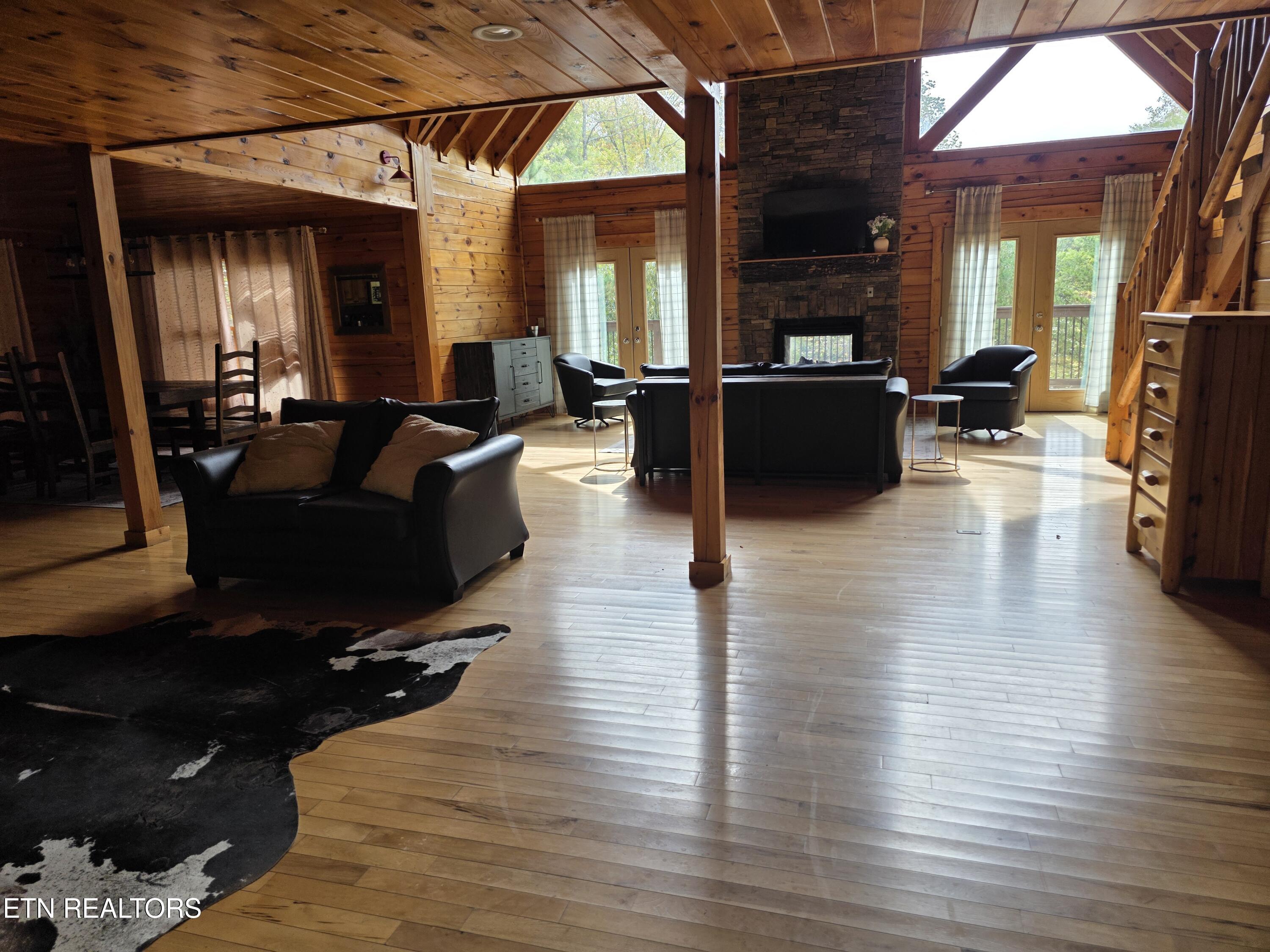 2336 Breezy Road Sevierville TN 37876