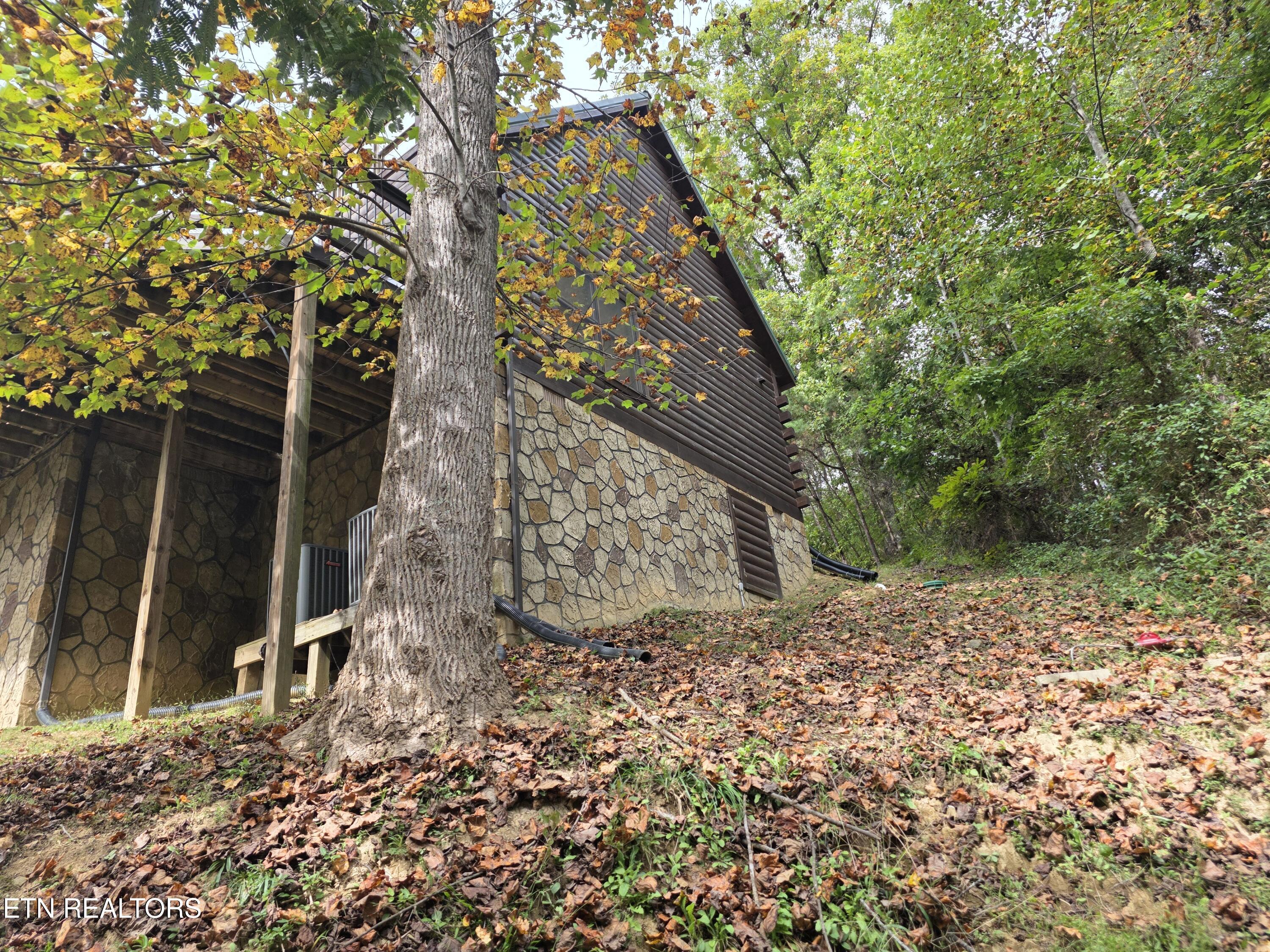 2336 Breezy Road Sevierville TN 37876