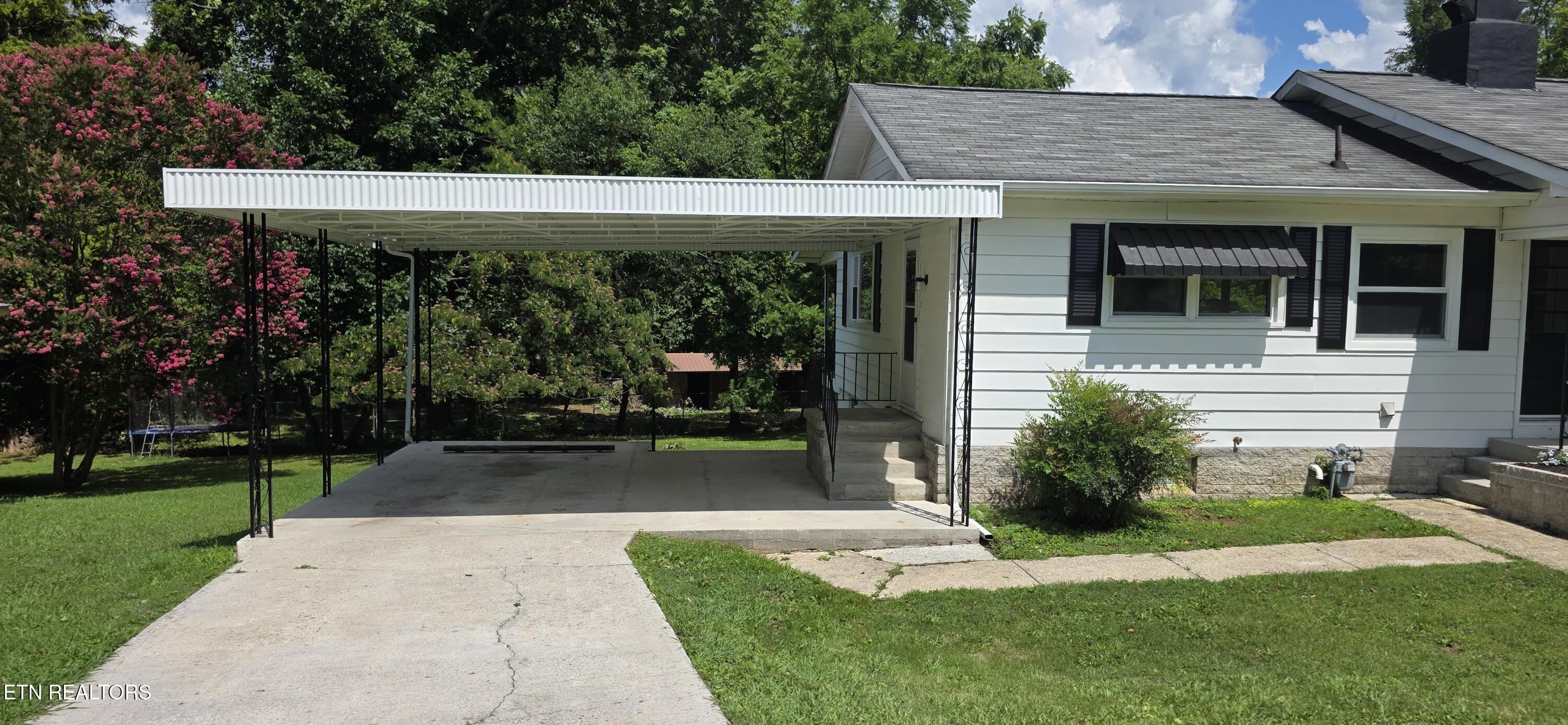 102 Underwood Road Oak Ridge TN 37830