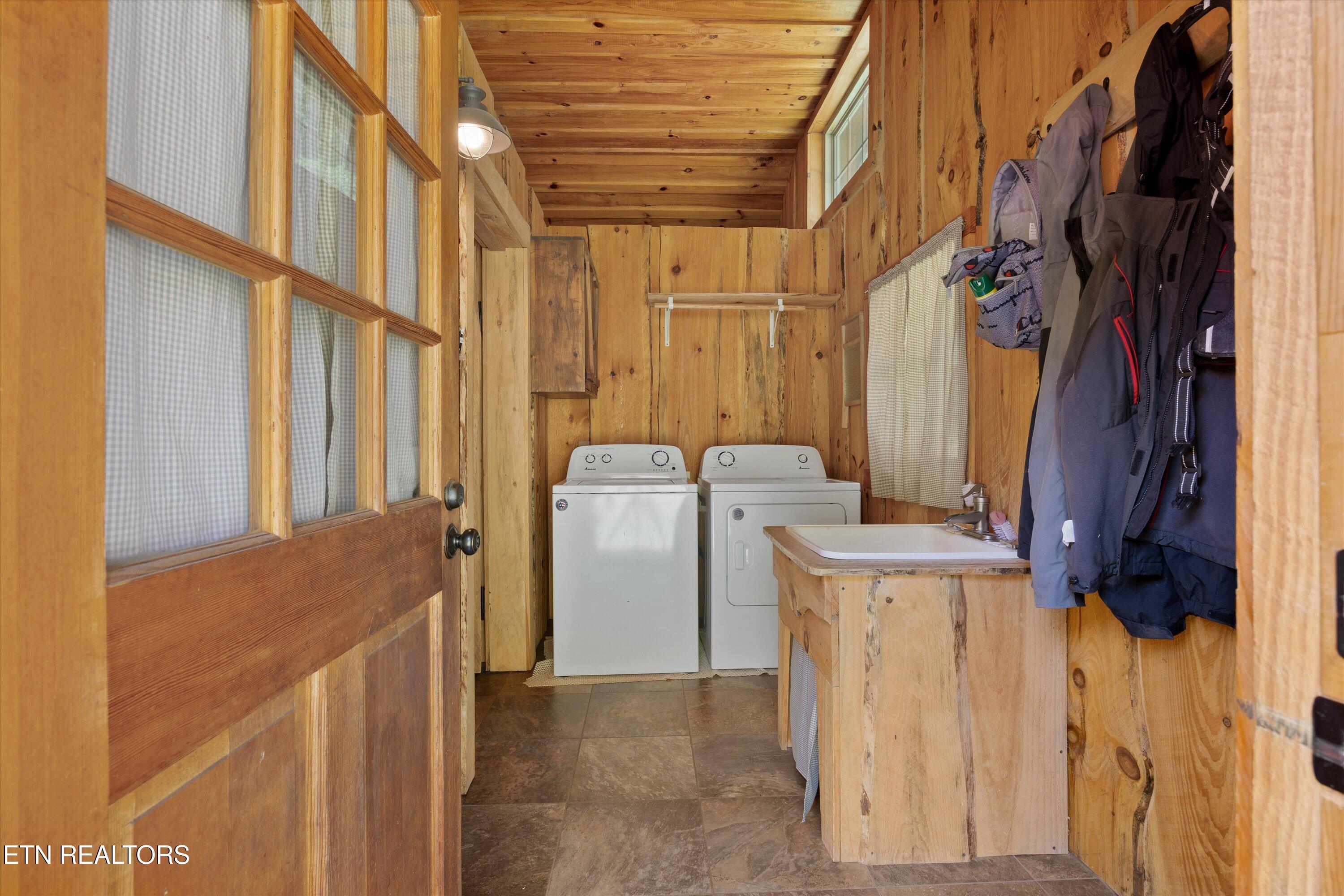 291 County Road 480 Englewood TN 37329