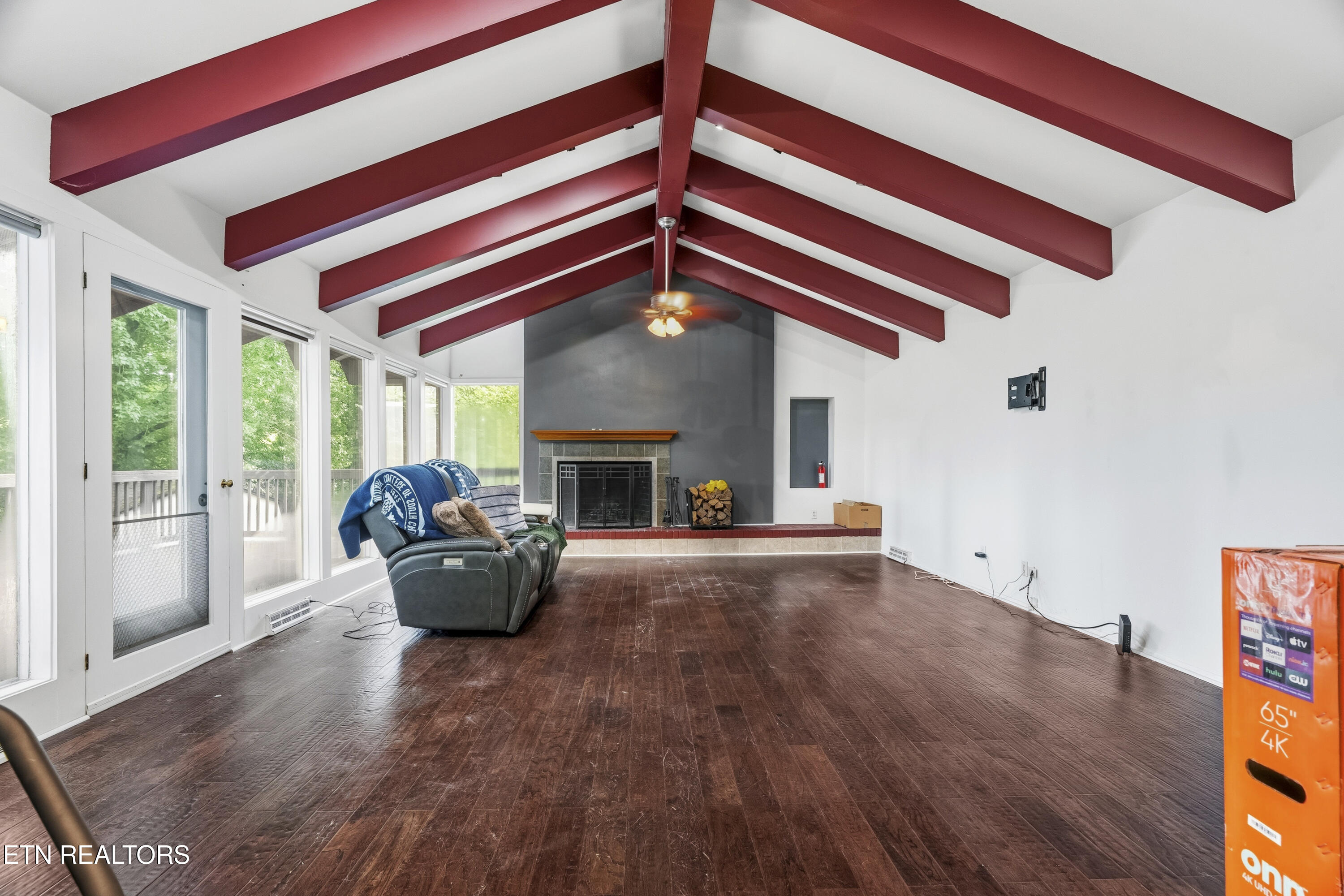 124 Orchard Circle Oak Ridge TN 37830