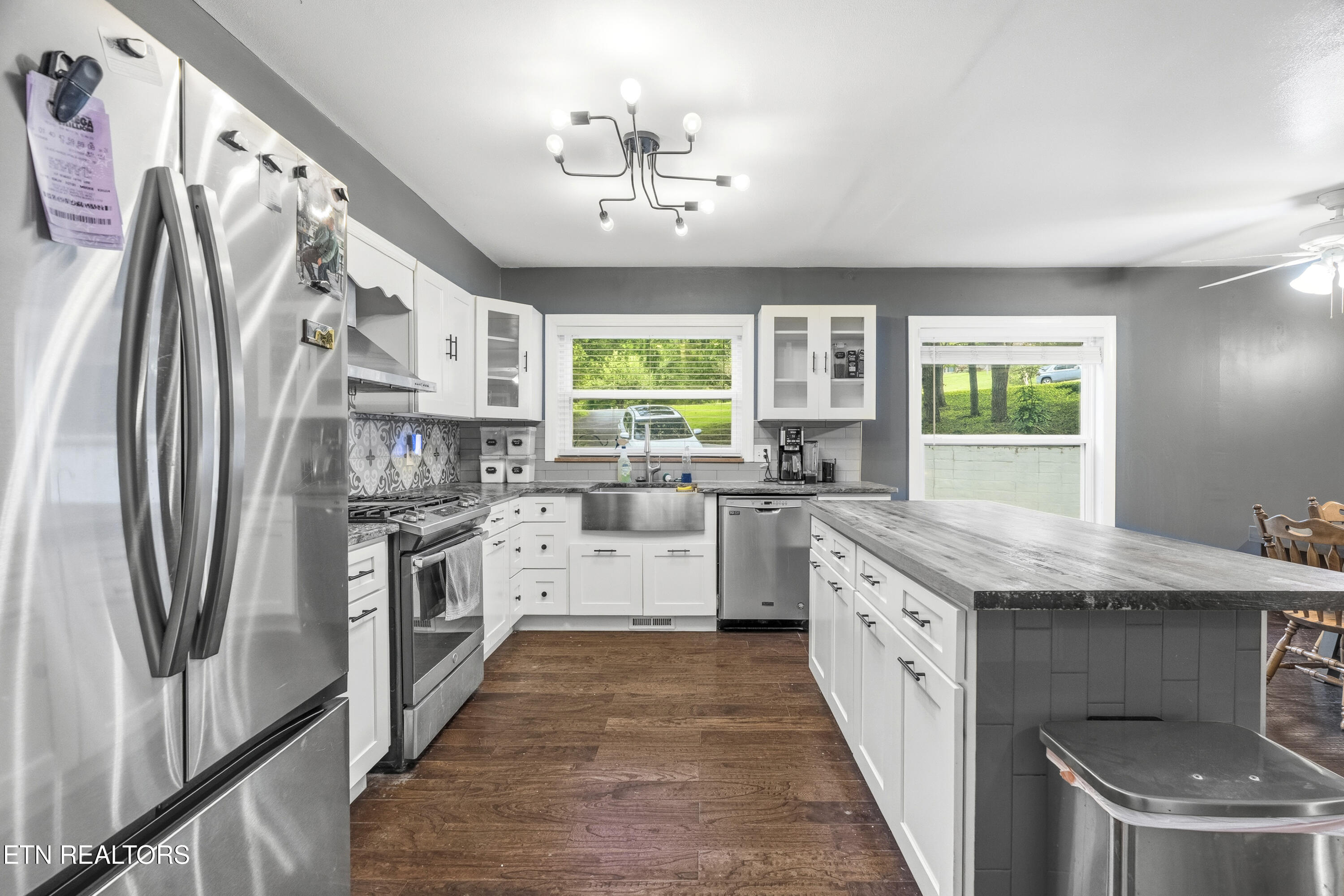 124 Orchard Circle Oak Ridge TN 37830