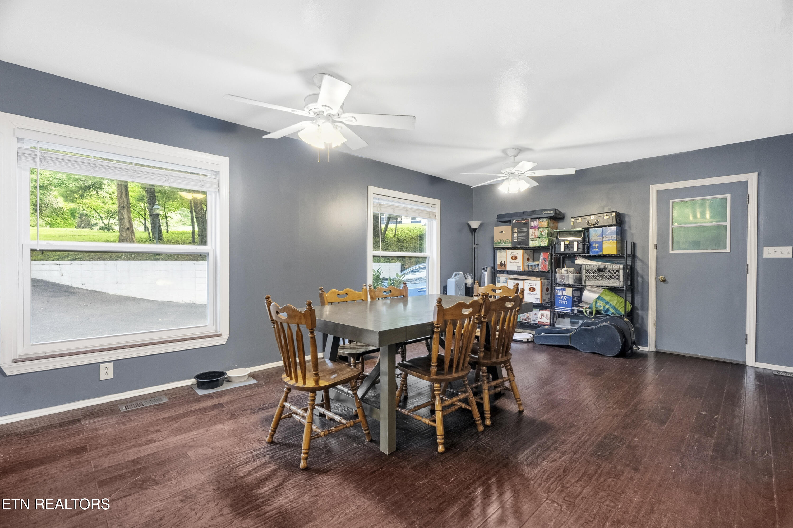 124 Orchard Circle Oak Ridge TN 37830
