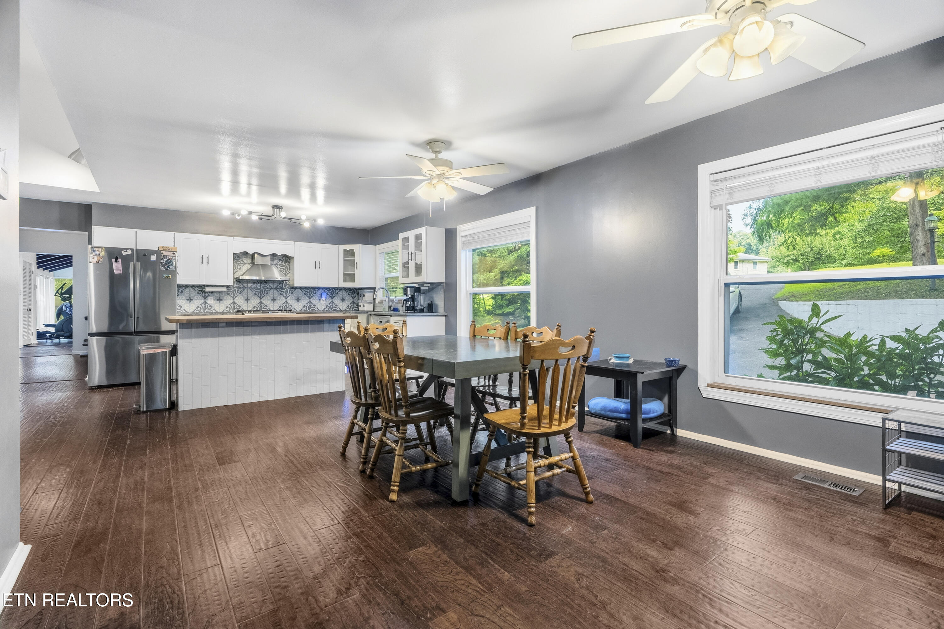 124 Orchard Circle Oak Ridge TN 37830