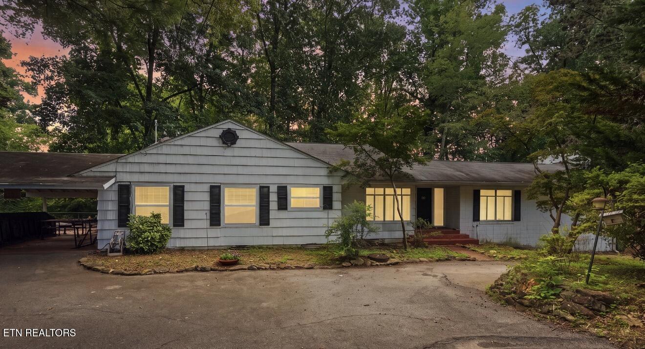 124 Orchard Circle Oak Ridge TN 37830