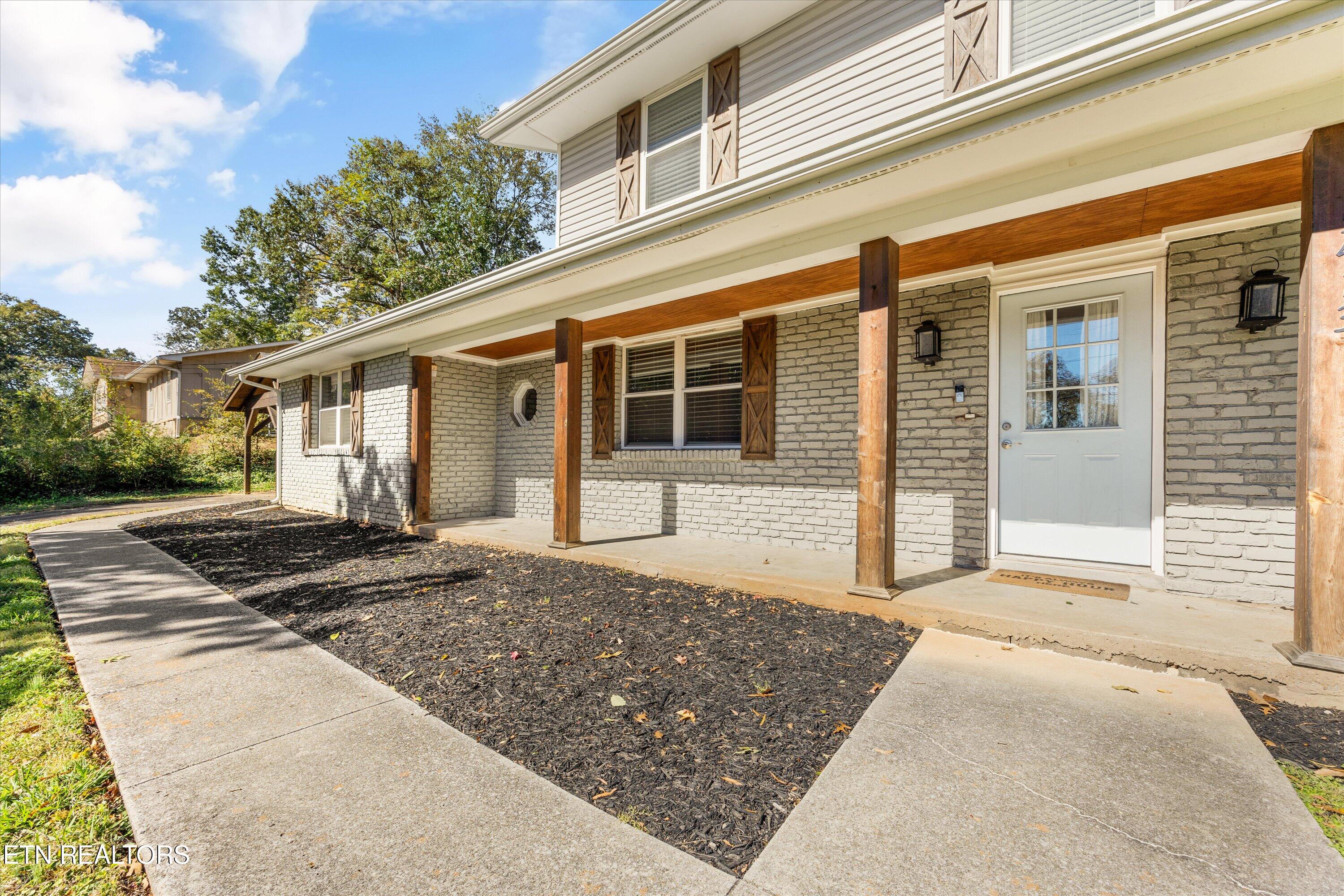 5413 NW Smoky Trail Knoxville TN 37909