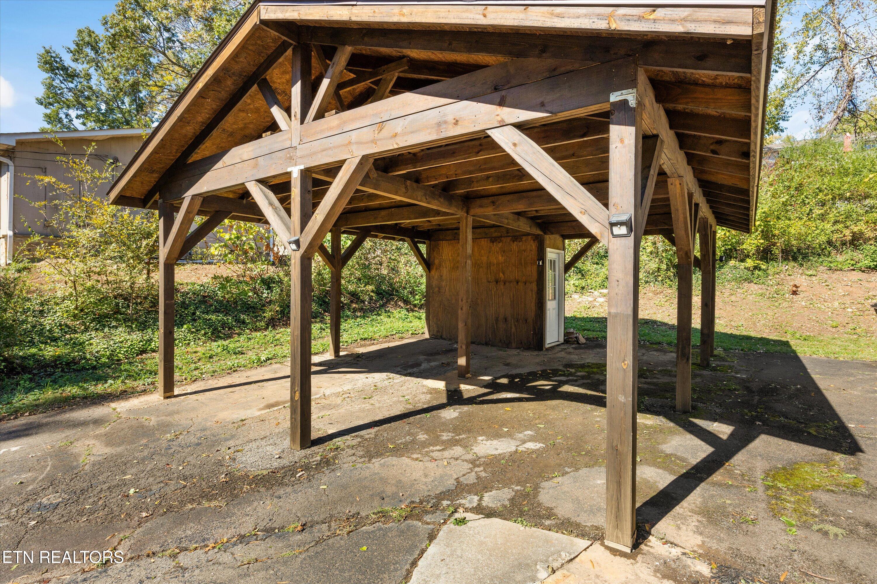 5413 NW Smoky Trail Knoxville TN 37909