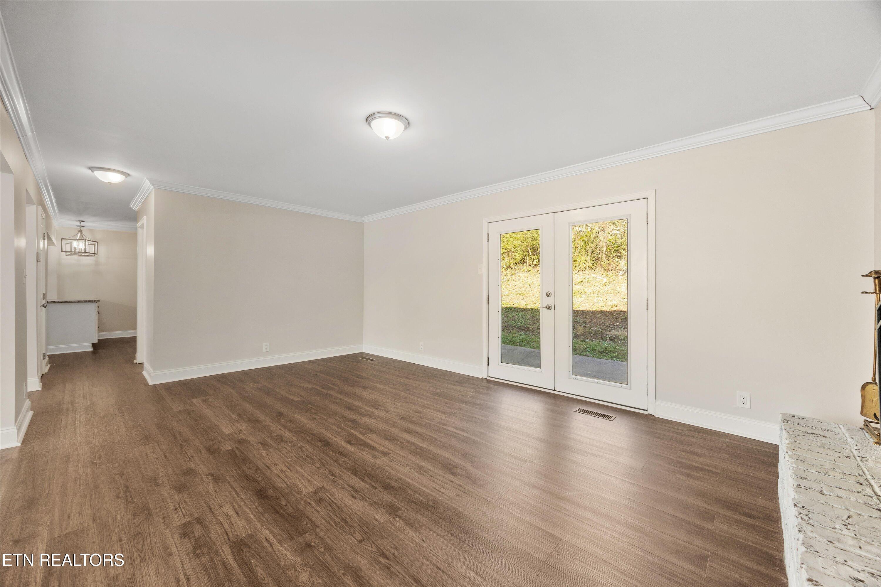 5413 NW Smoky Trail Knoxville TN 37909