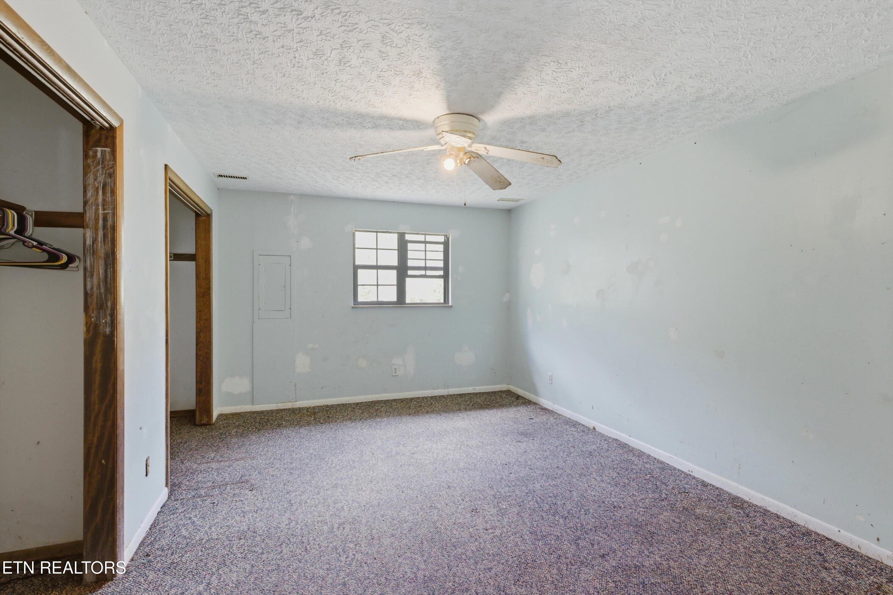 2381 Classic Way Powell TN 37849