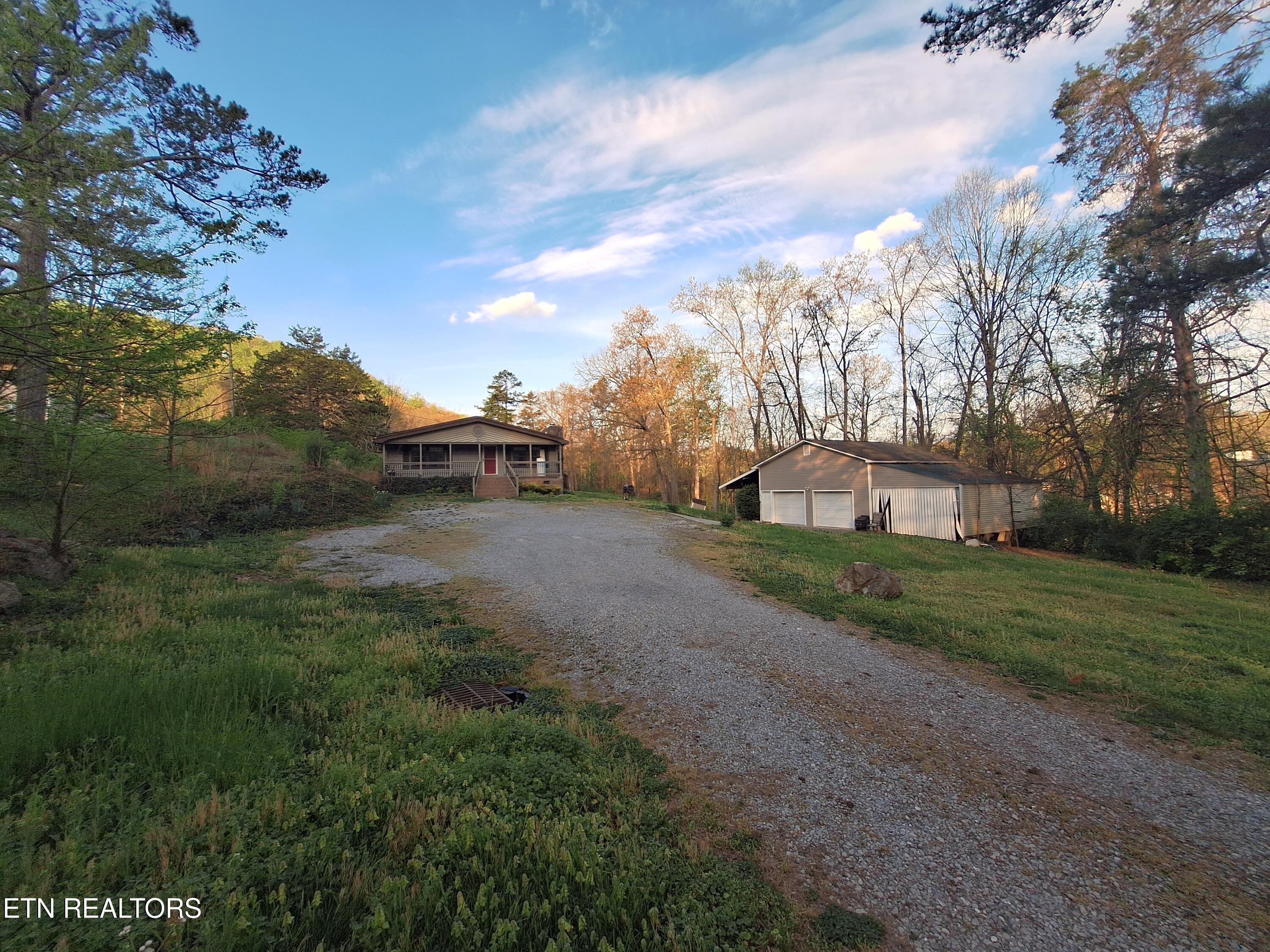 2381 Classic Way Powell TN 37849